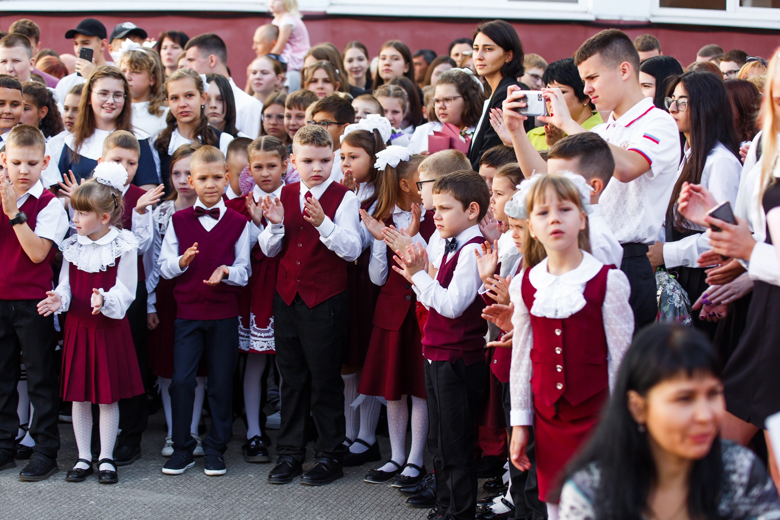 01 СЕНТЯБРЯ 2024 (МБОУ г. Мценска «Средняя школа № 9»). Профессиональный фотограф в Мценске и Орловской области