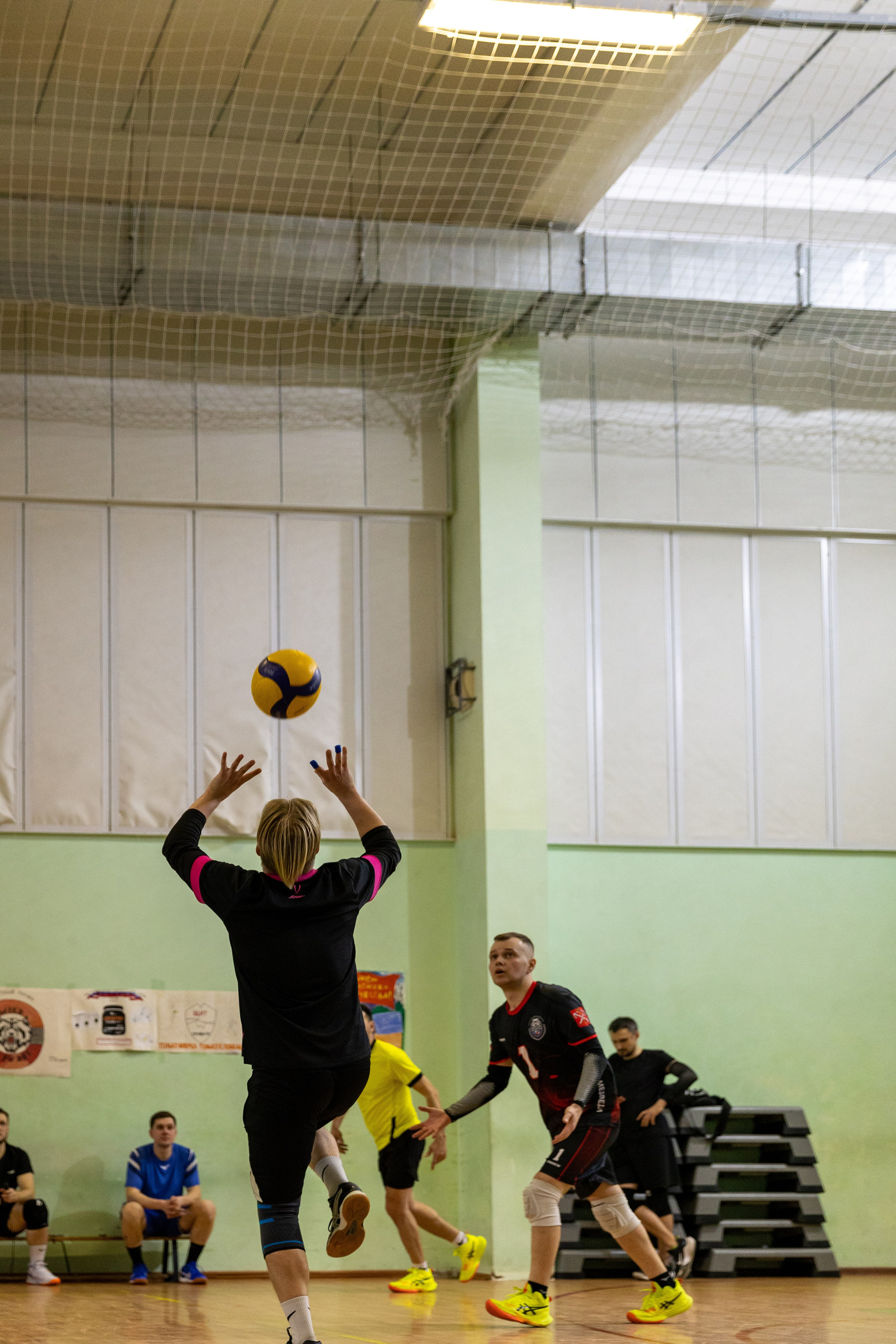 Воллейбол. Товарищеский матч. Репортажный фотограф Санкт-Петербург | Роман Карбышев