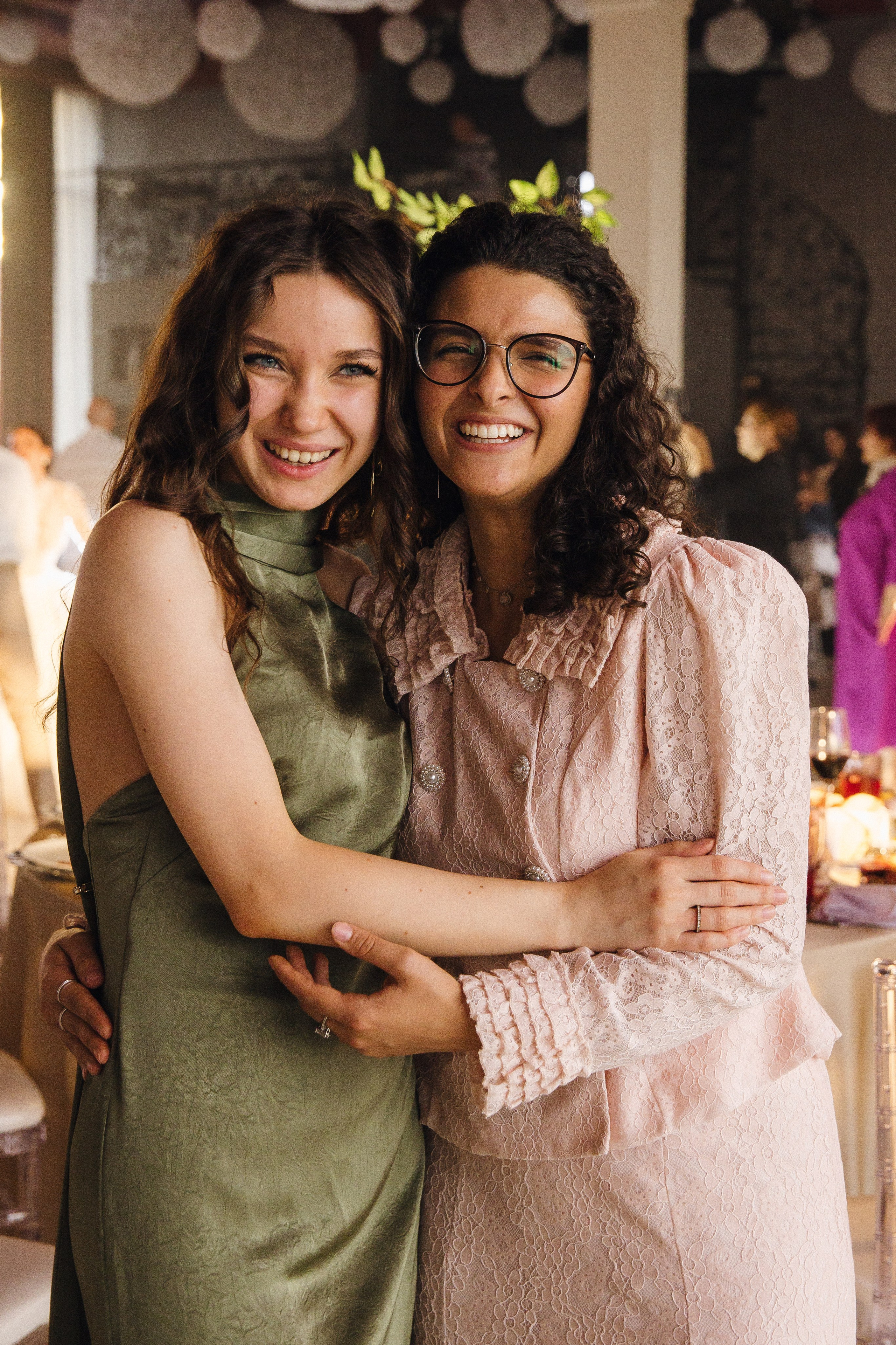 Банкет (Ксения & Никита). Свадебные фотографы в г. Сургут Маркова Наталья и Замахина Елена