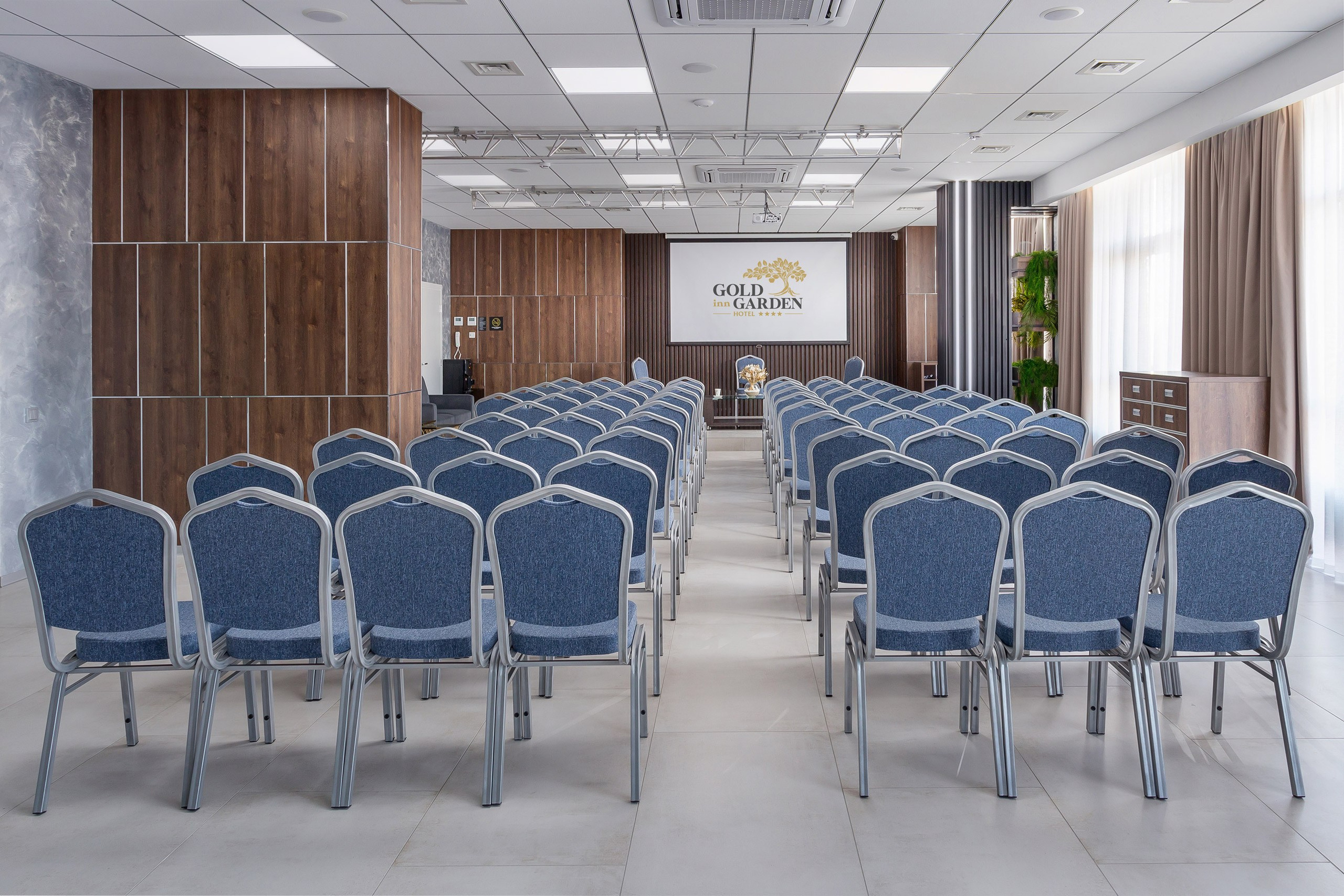 Interior photographer Vitalii in Portland and Vancouver