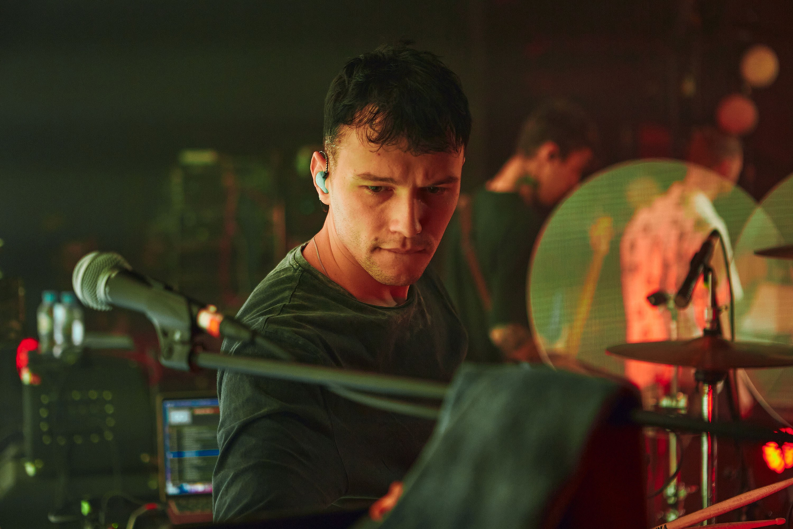 Ваня Дмитриенко «НА ОДНОЙ ОРБИТЕ ТУР». Андрей Цветков — репортажный, свадебный и портретный фотограф в Санкт-Петербурге