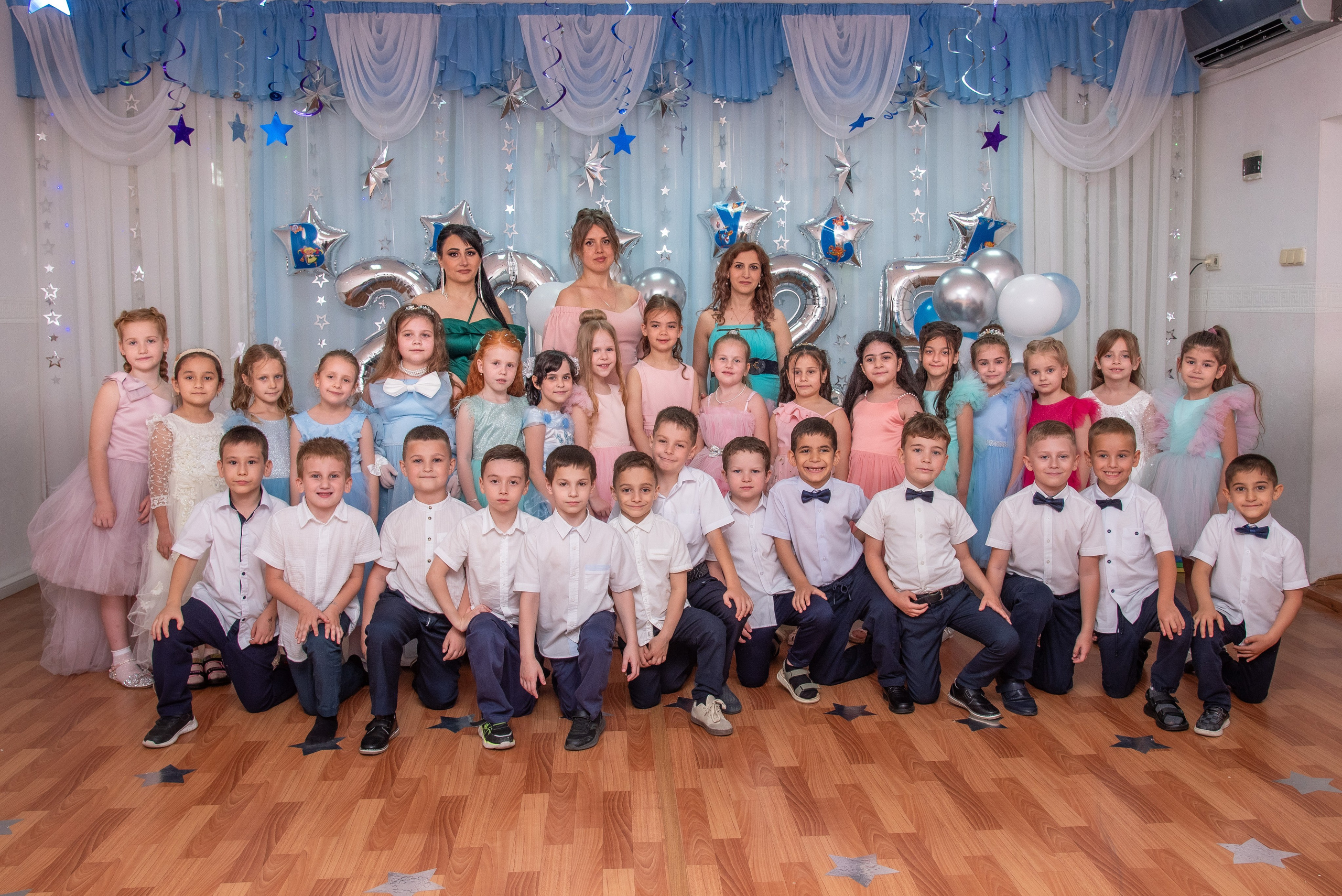 Выпускной в дет.саду (цветокор). Детский и семейный фотограф Краснодар / Сочи Сергеева Олеся