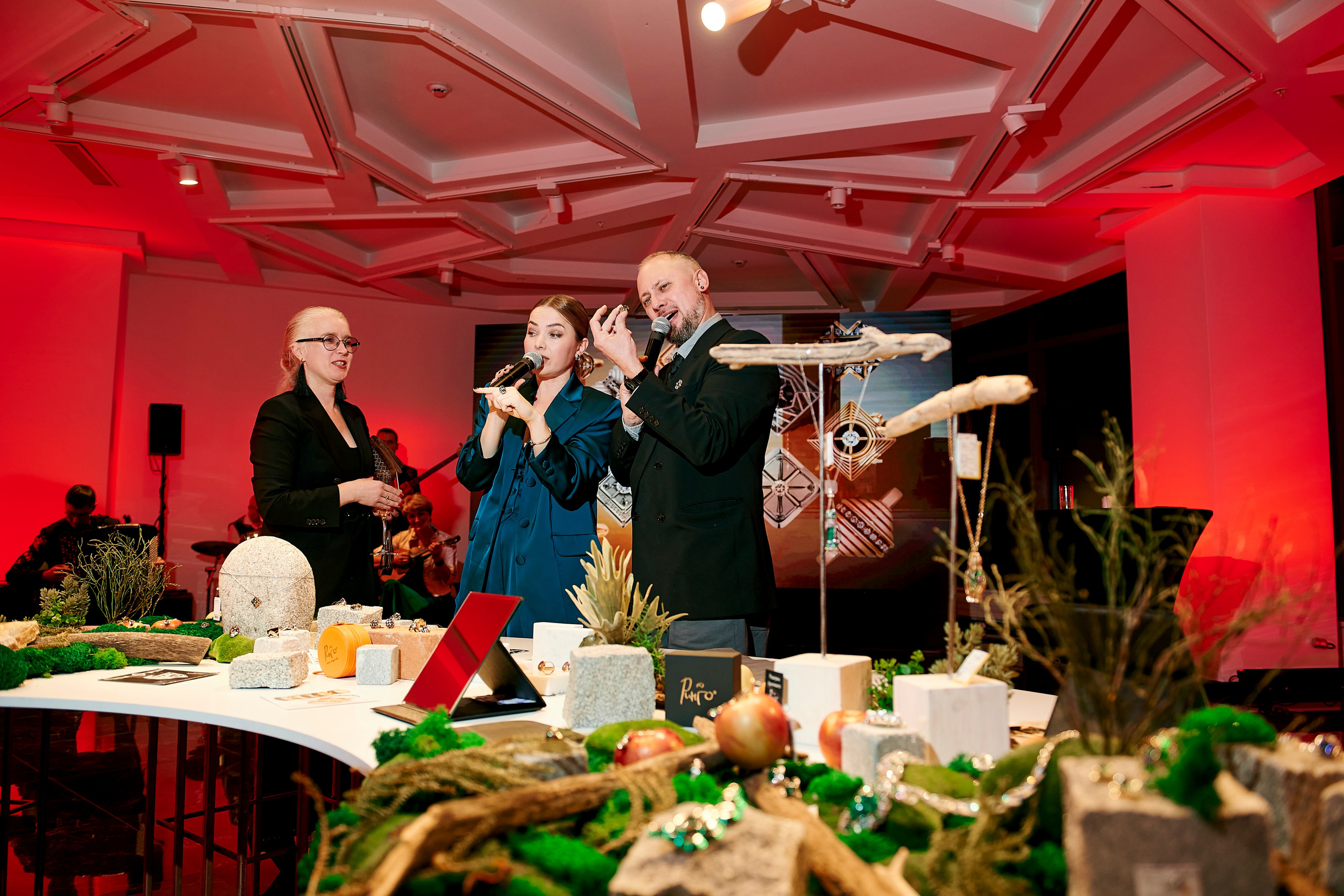 Ювелирный дом Ринго «Драгоценная история Урала». Фотограф Постольник Дарья