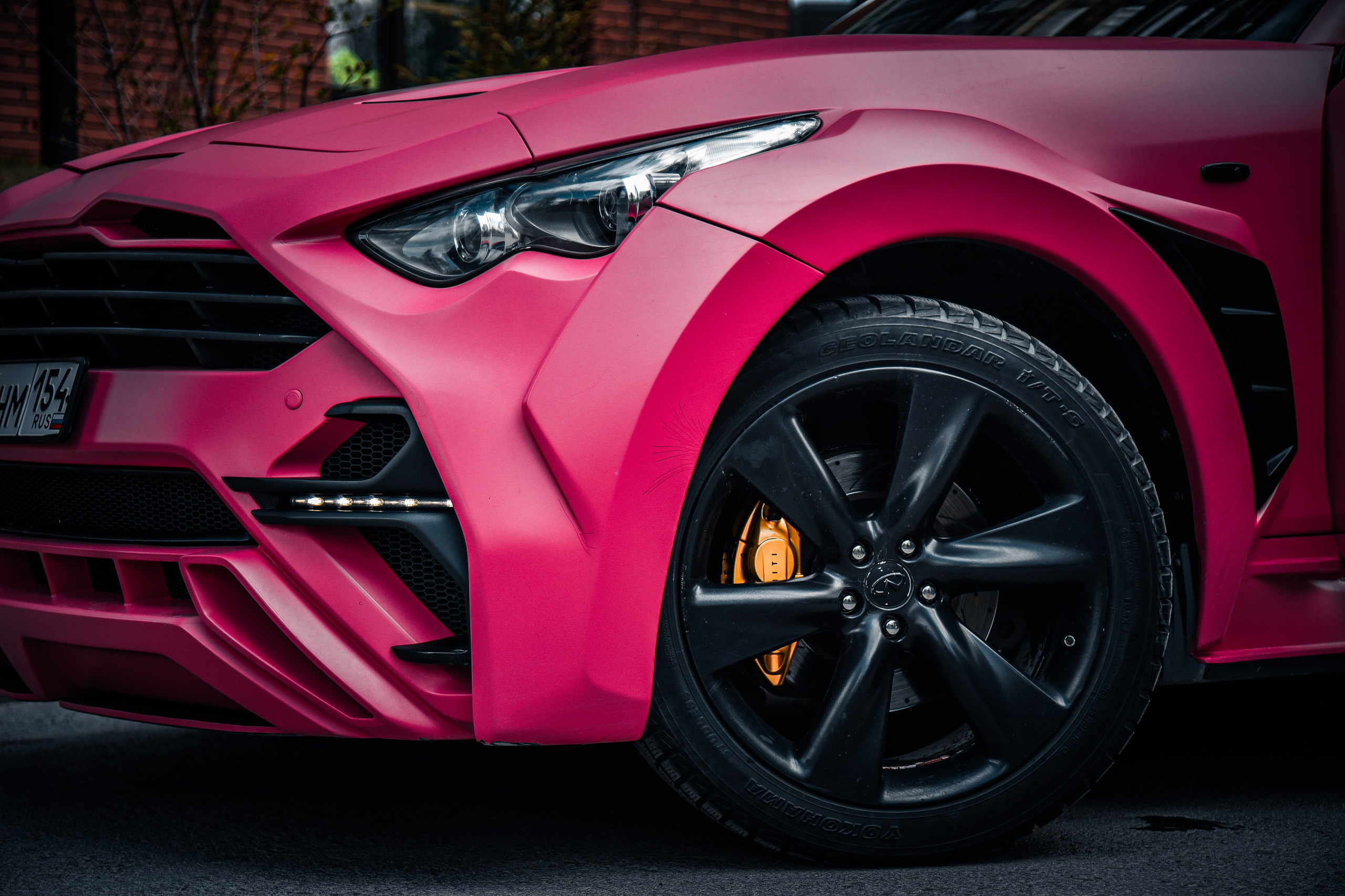 Профессиональная фотосессия Infiniti FX37 в&nbsp;Новосибирске. Автомобильный фотограф Чанчин Владимир: детальные снимки кузова, интерьера и&nbsp;динамики