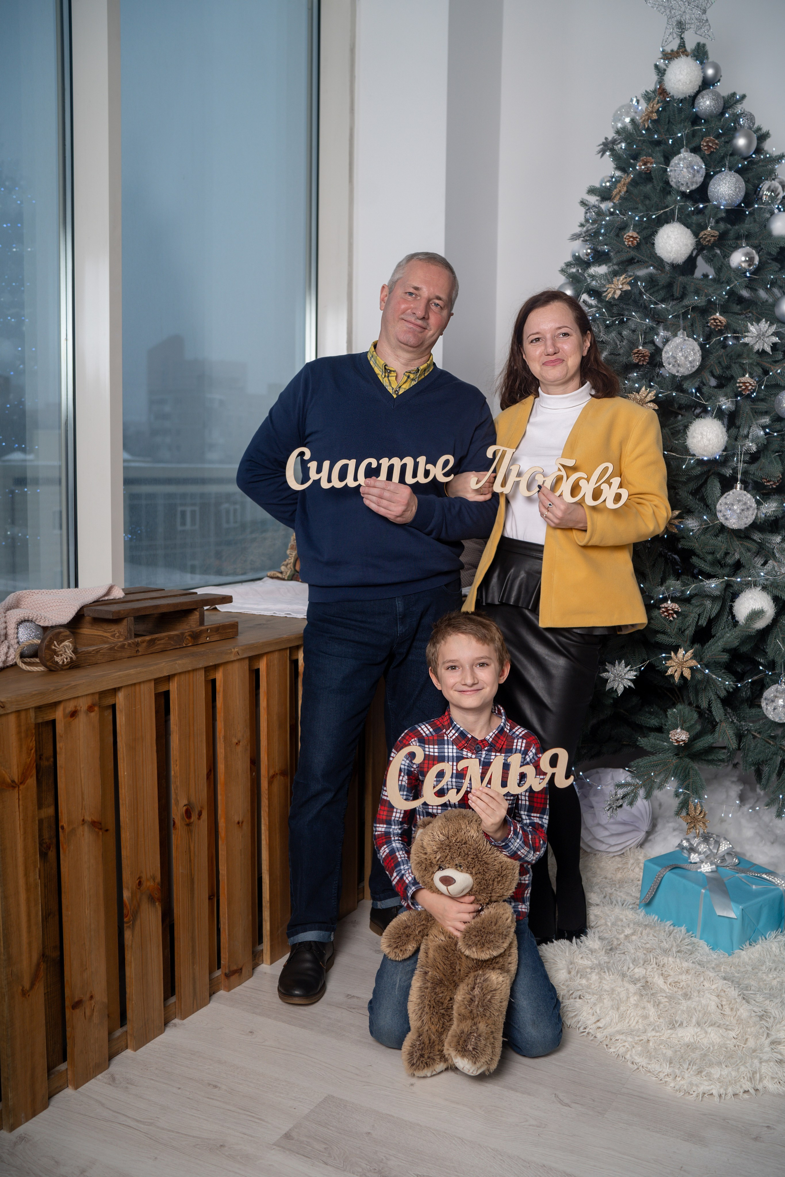 С бабушками. Фотограф Зинаида Евдокимова