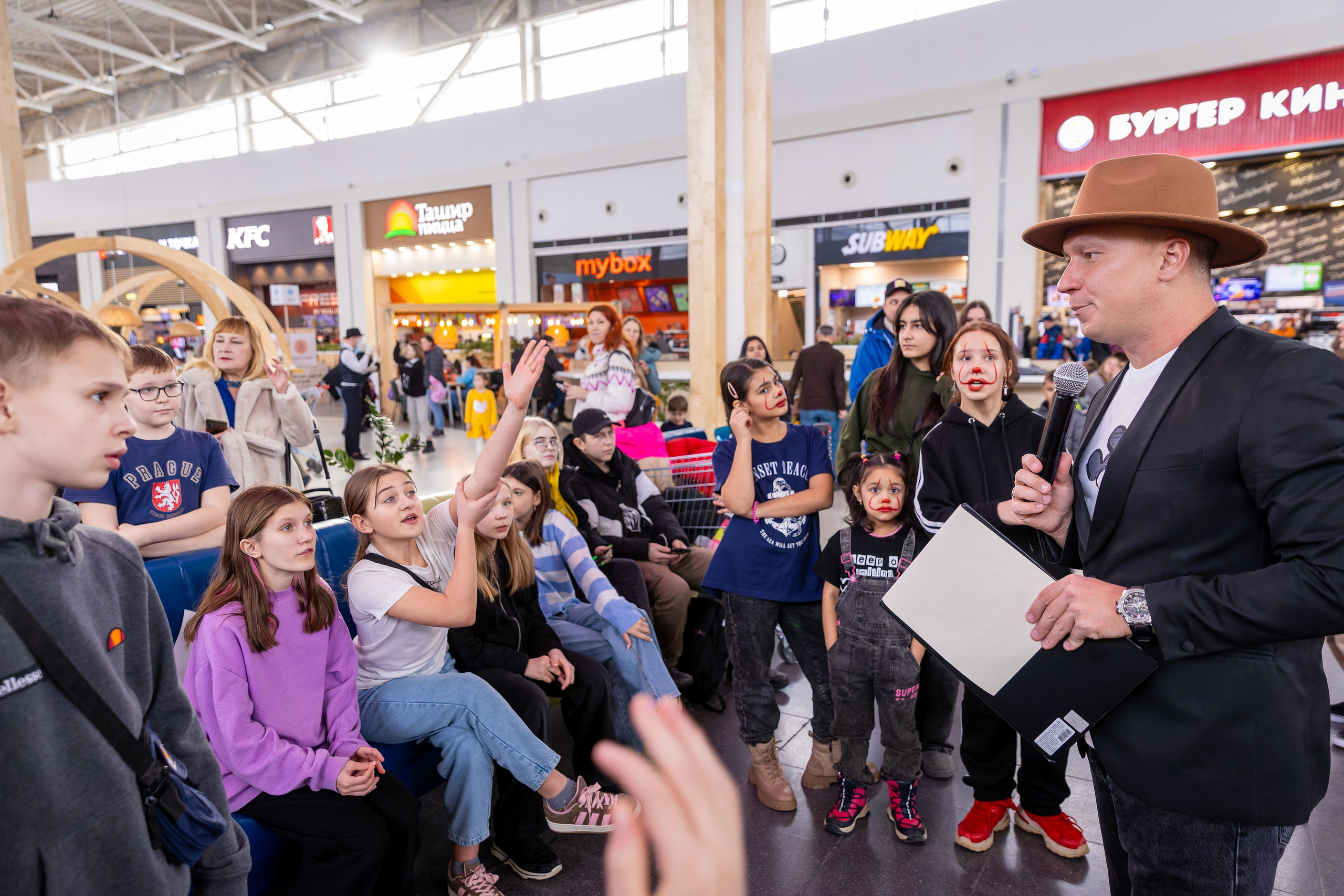 Фото отчет с мероприятия ТЦ Мега 12 лет. Фотограф в Самаре Максим Тырин