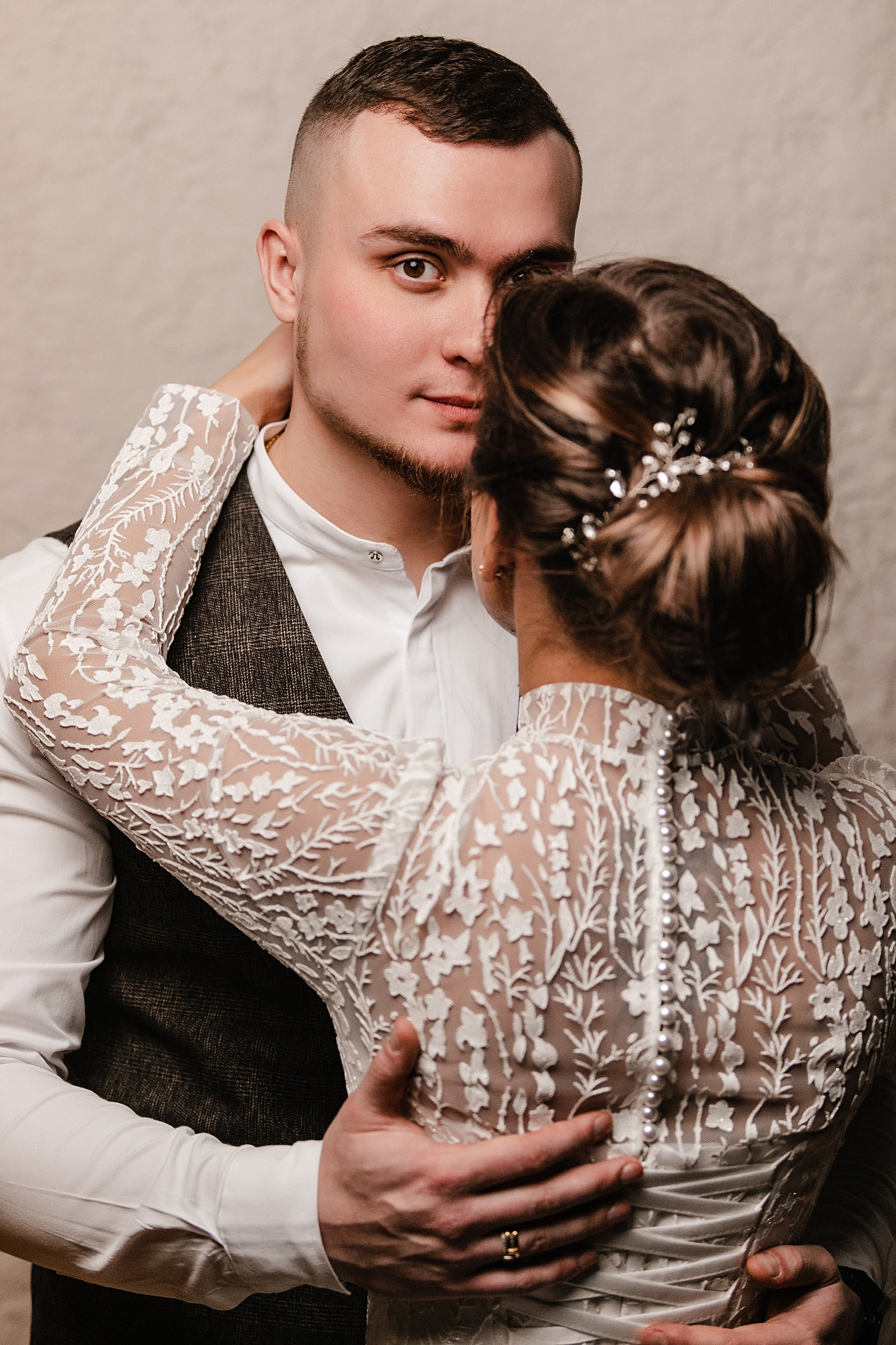 Алина + Леонид. Роман Урумбаев фотограф Нижневартовск