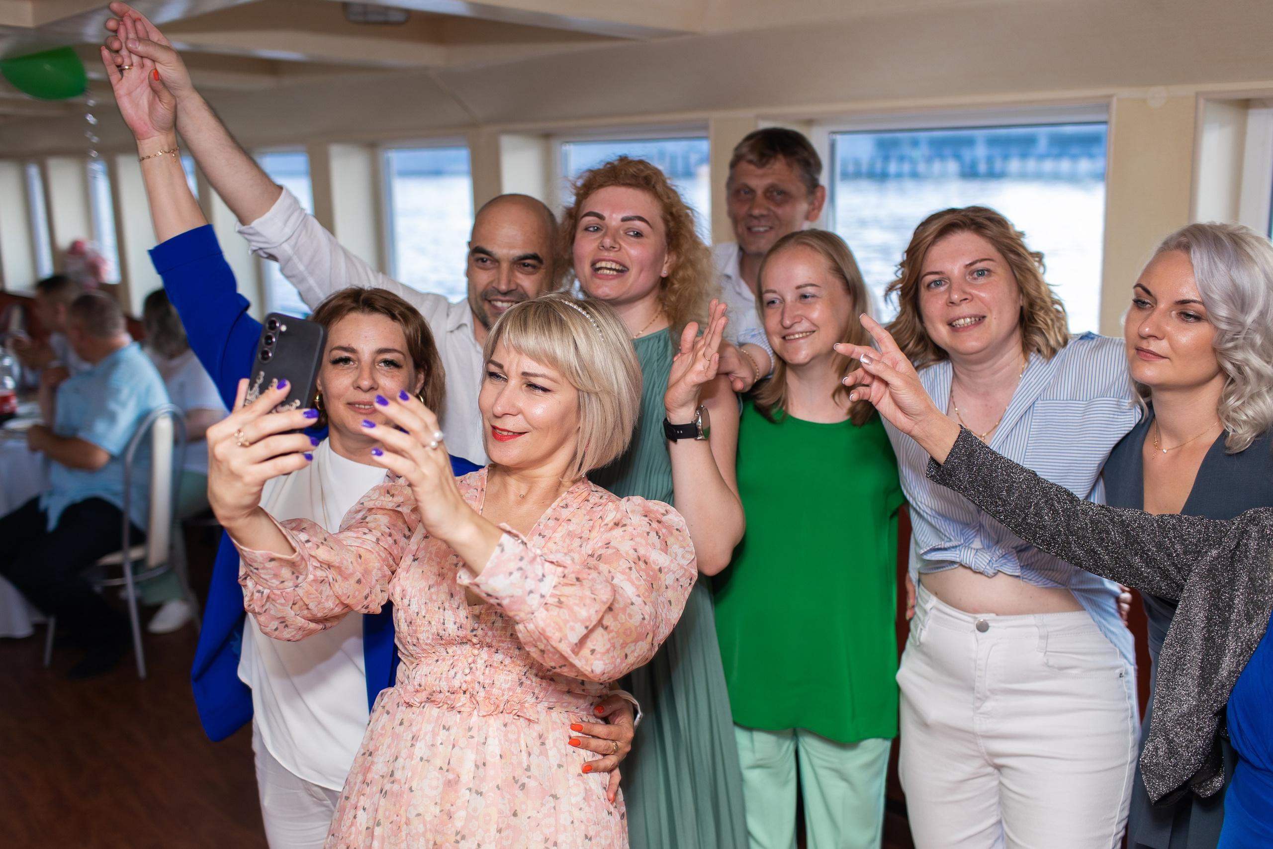 Выпускной на теплоходе Ривьера. Фотограф в Москве Десятова Ксения