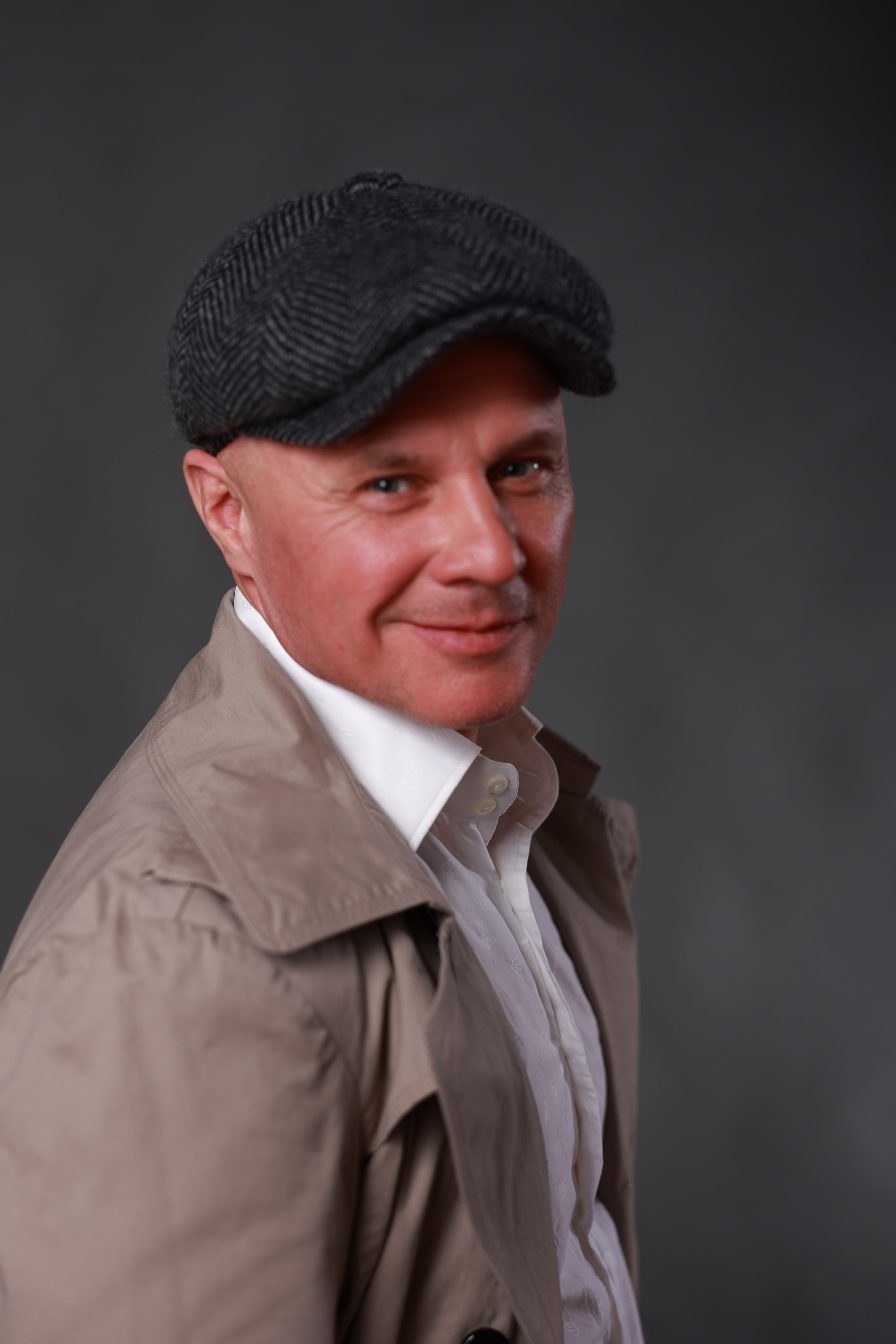 Студийная съёмка. Денис Волк актёр / модель