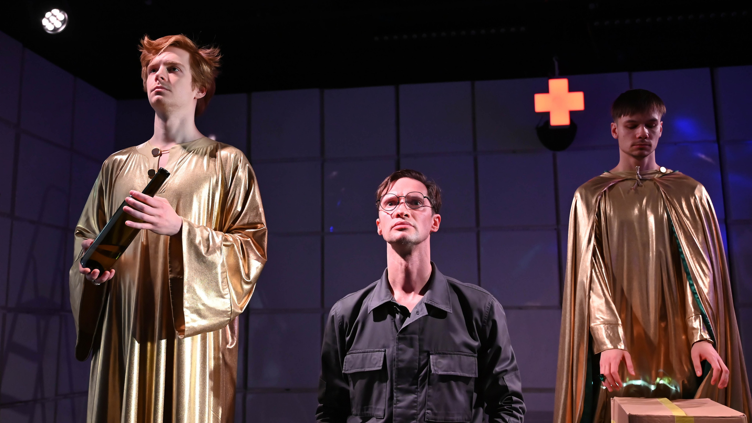 Спектакль "Серёжа очень тупой". Театральный фотограф Михаил Макаричев-Энгельс