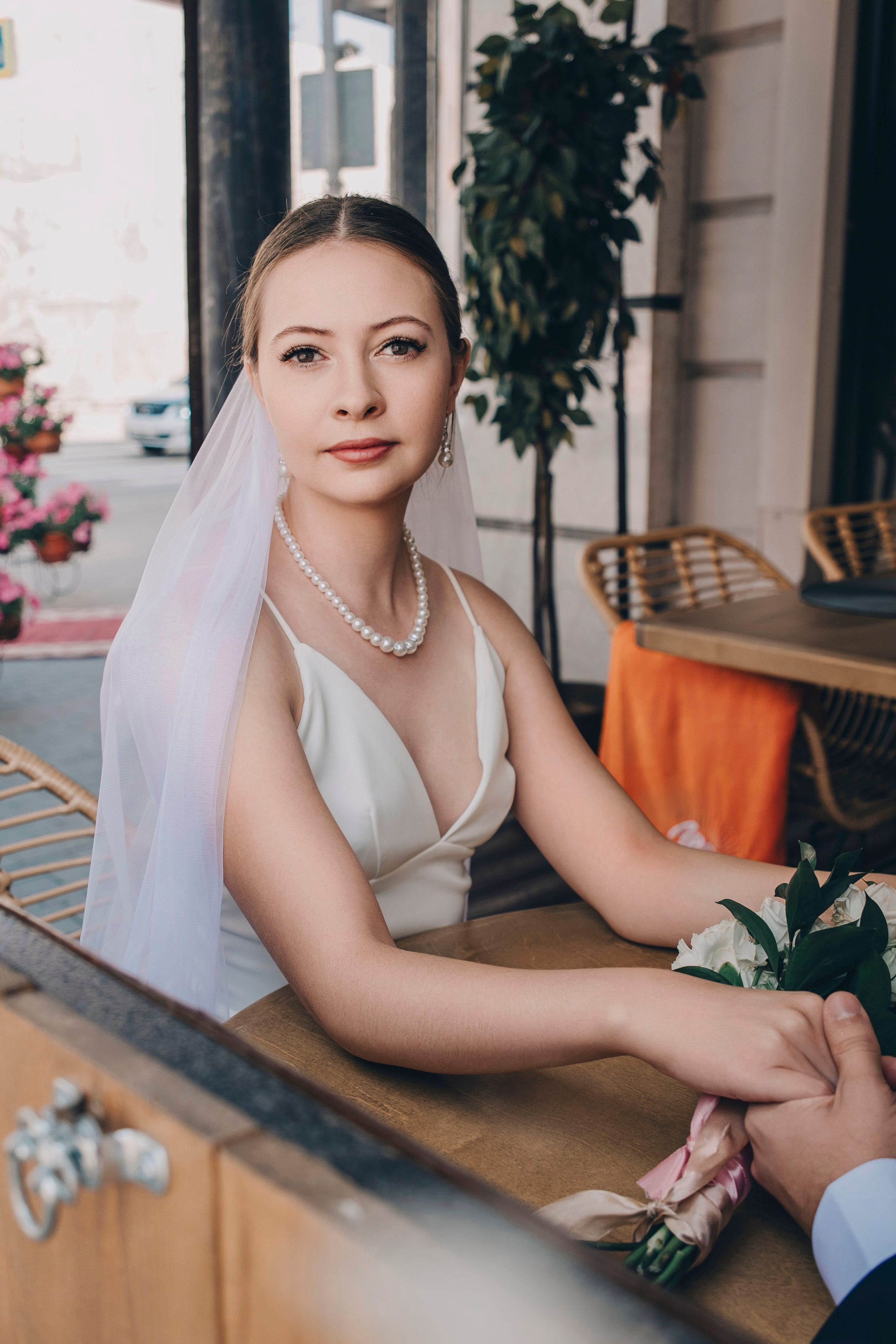 Свадебная прогулка в городе. Фотограф в Иркутске Анна Мирошникова