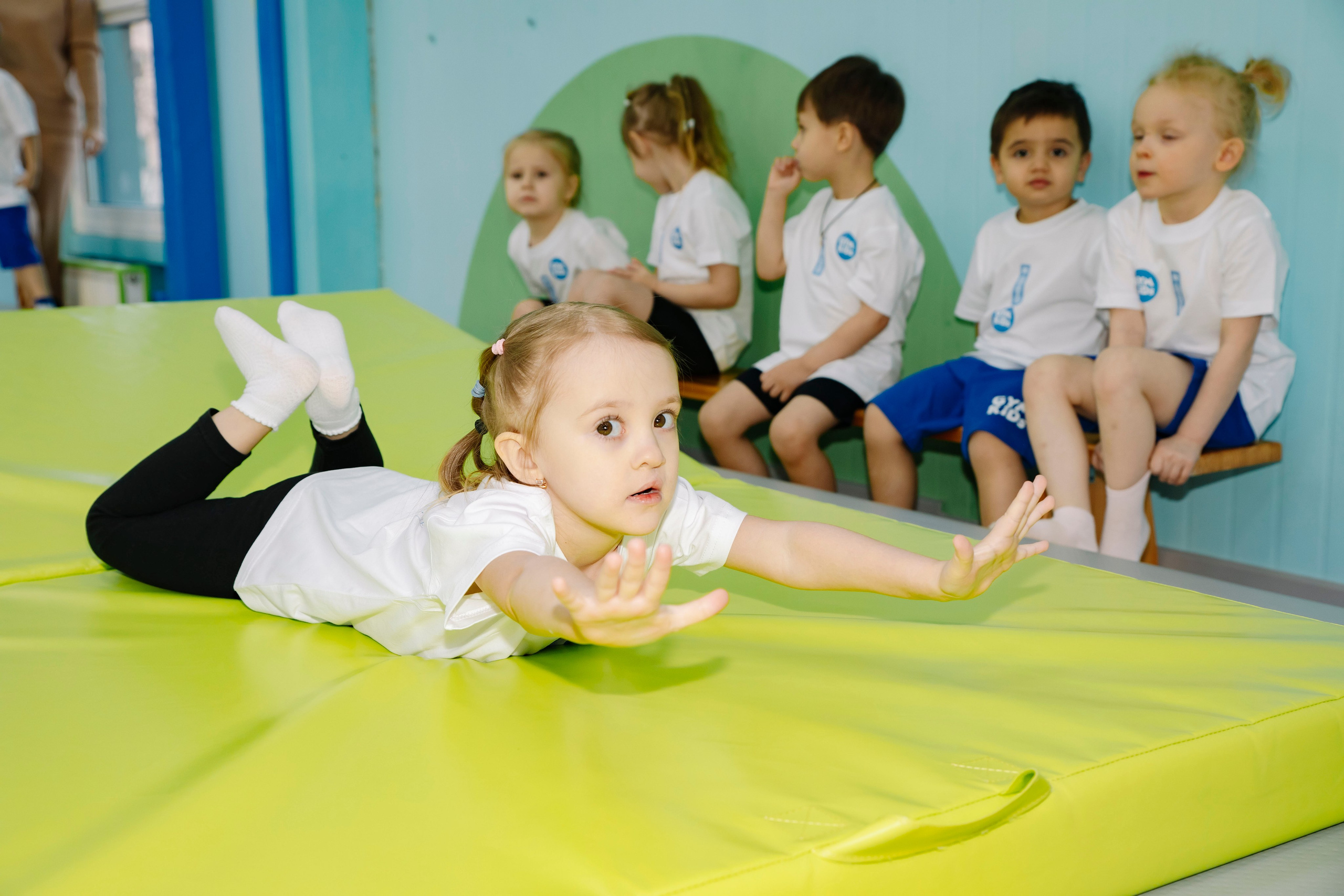 Соревнования по гимнастике в Gymkids Звенигород. Профессиональный фотограф в Москве | Заказать фотосессию и съемку
