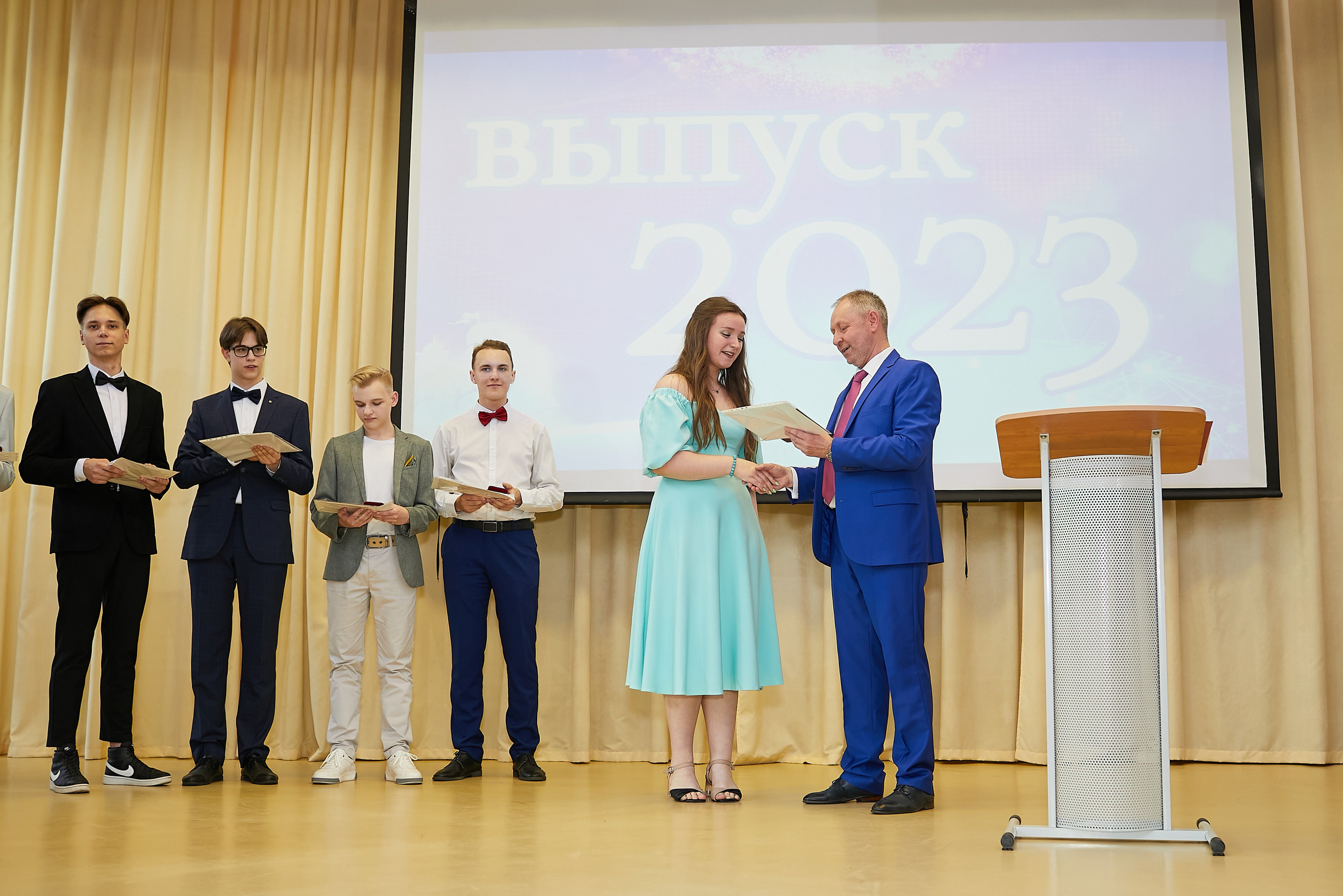 Выпускной 2023. Александр Осин — корпоративный и семейный фотограф в Москве