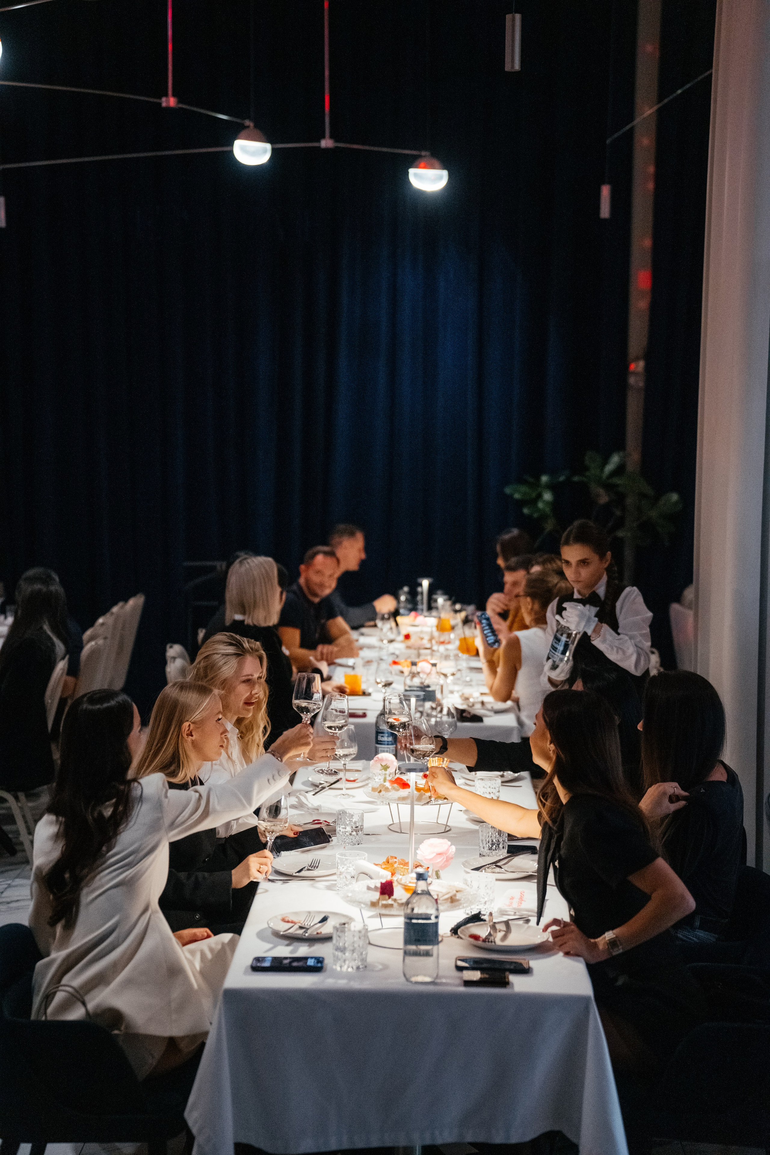 2 апреля (среда). BENUAR Restaurant