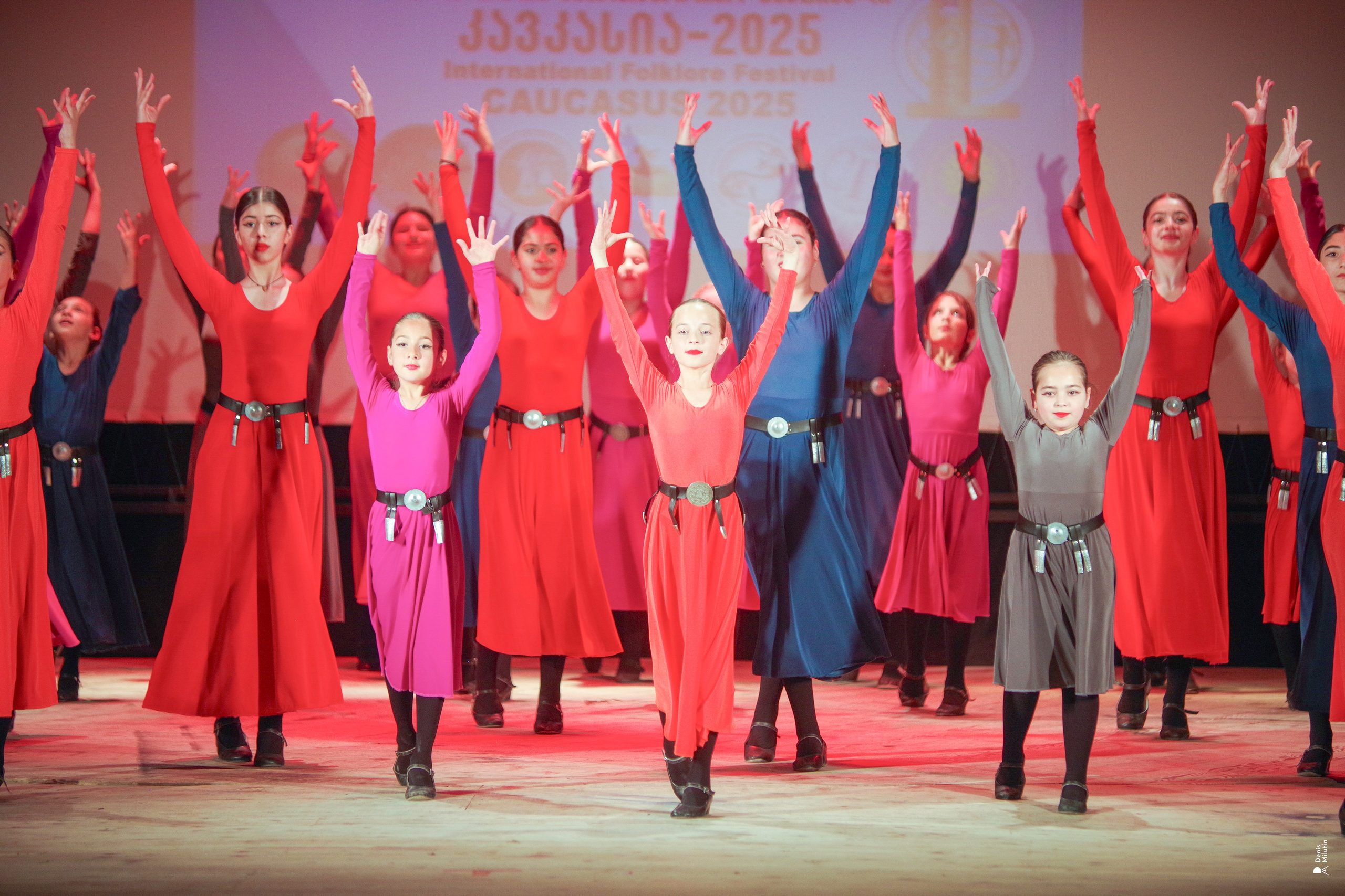 Танцы в прекрасном Они. Портретный фотограф Денис Милютин