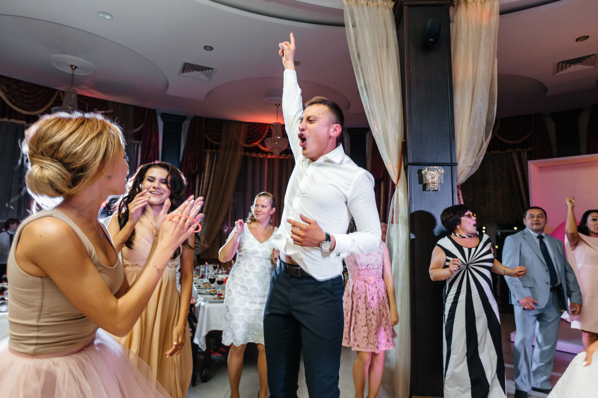 Империал, D&D. Свадебный фотограф в Ульяновске Алексей Китов