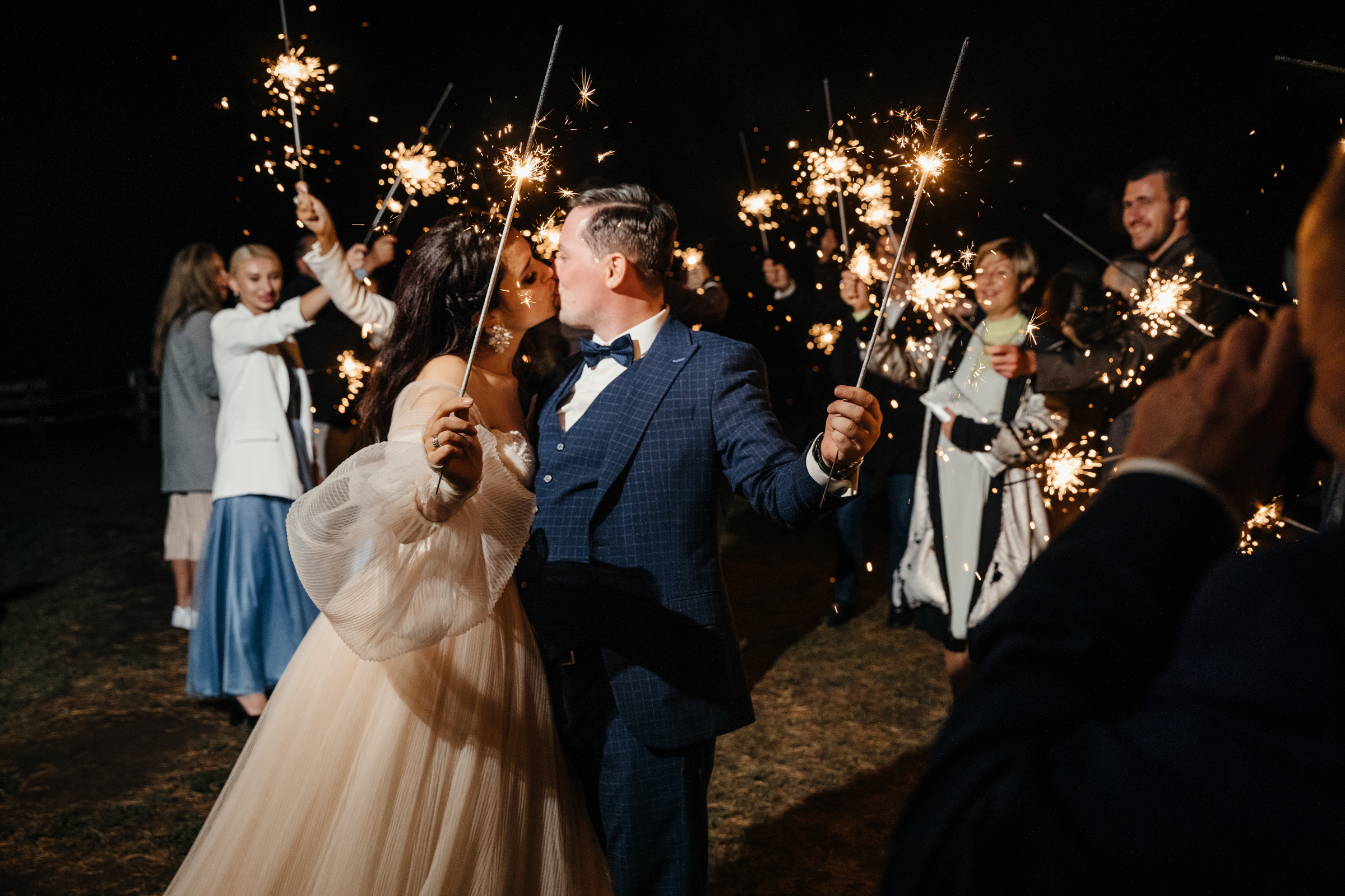 В сентябре тоже бывает жарко. Свадебный фотограф в Ульяновске Алексей Китов