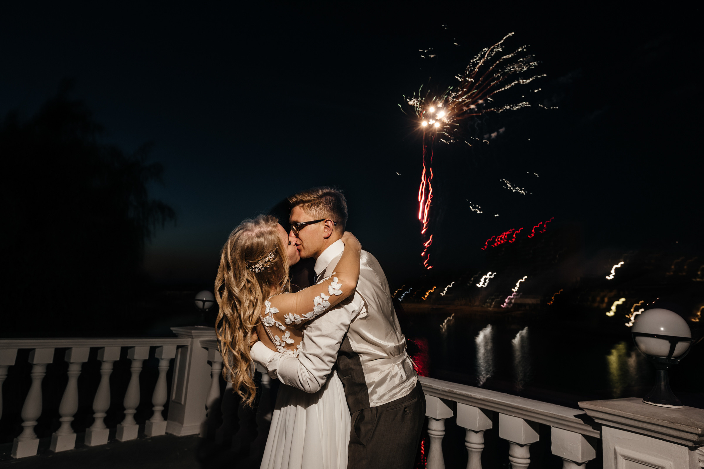 История написанная в книге. Свадебный фотограф в Ульяновске Алексей Китов