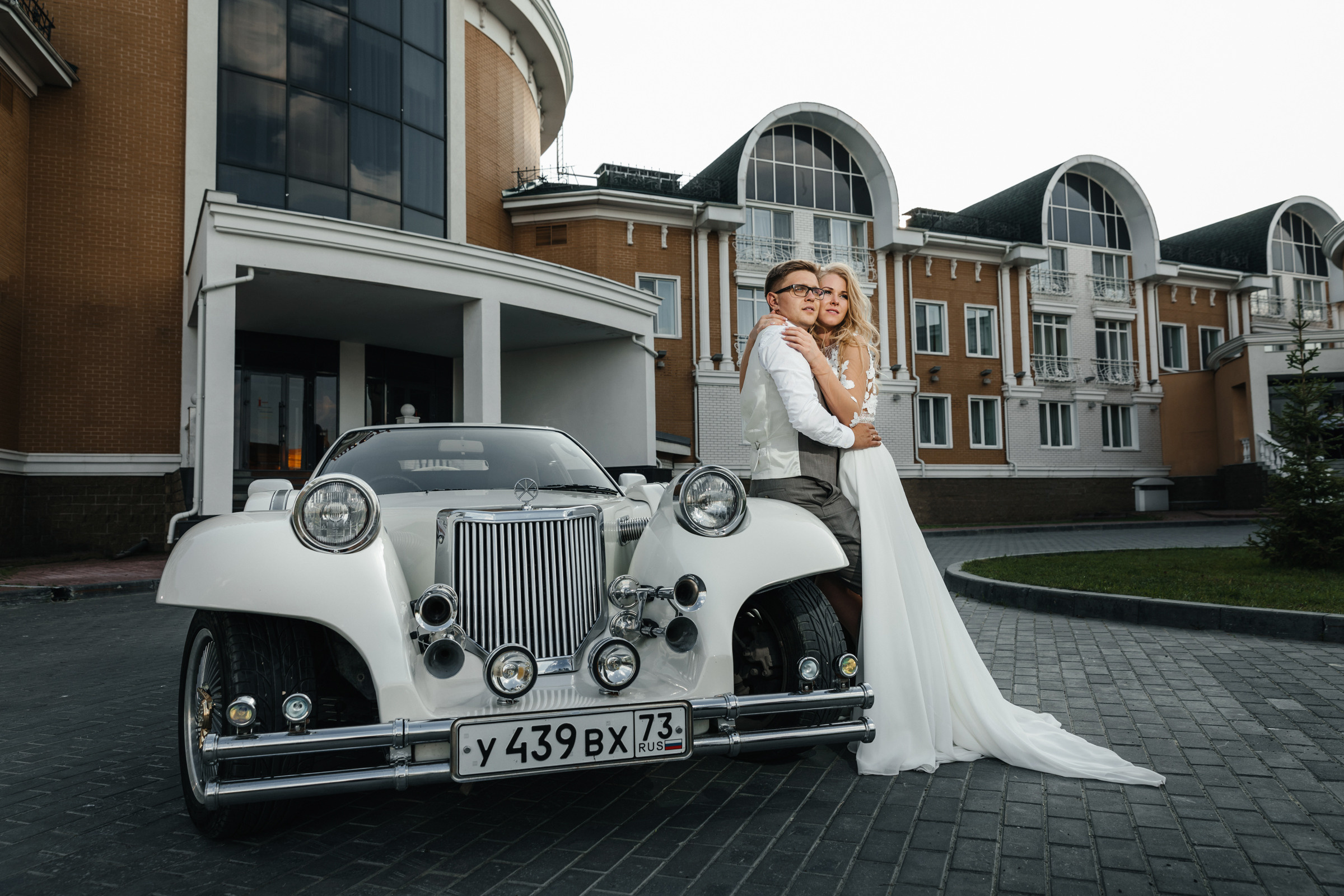 История написанная в книге. Свадебный фотограф в Ульяновске Алексей Китов