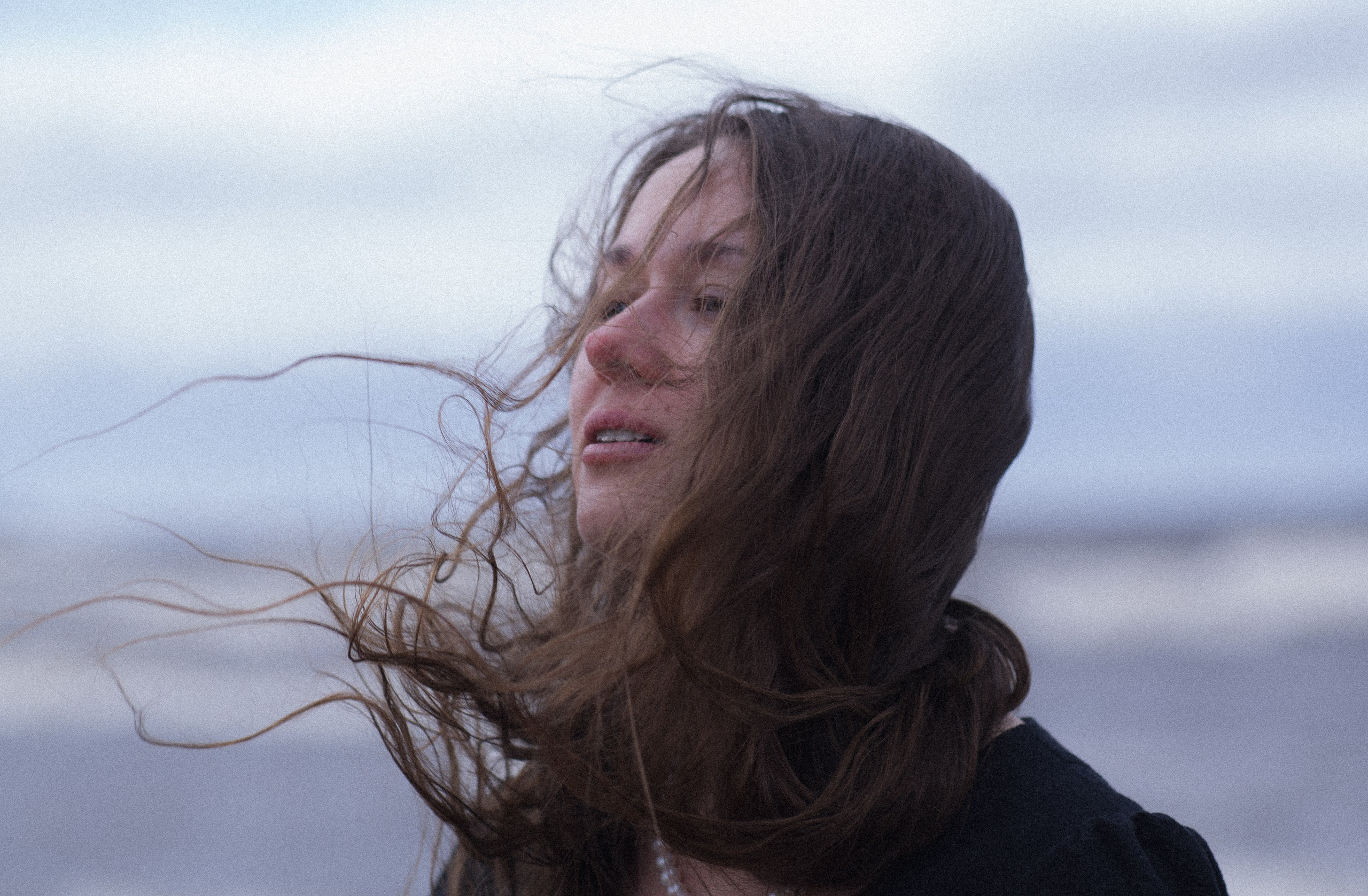 Elena Raya • Photographer