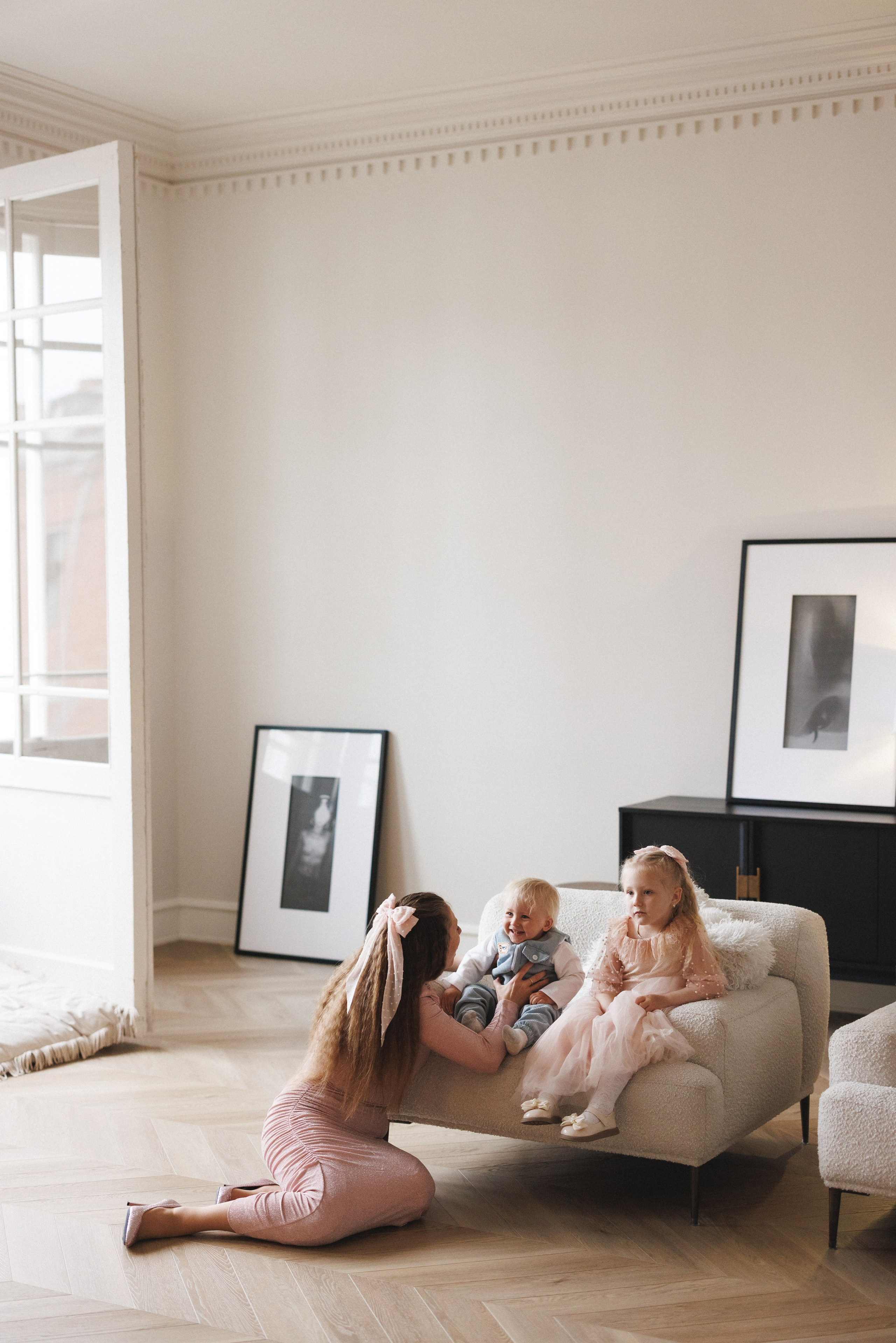 Семейная фотосессия в фотостудии «Париж», Краснодар. Семейный и детский фотограф в Краснодаре Анна Трашкова