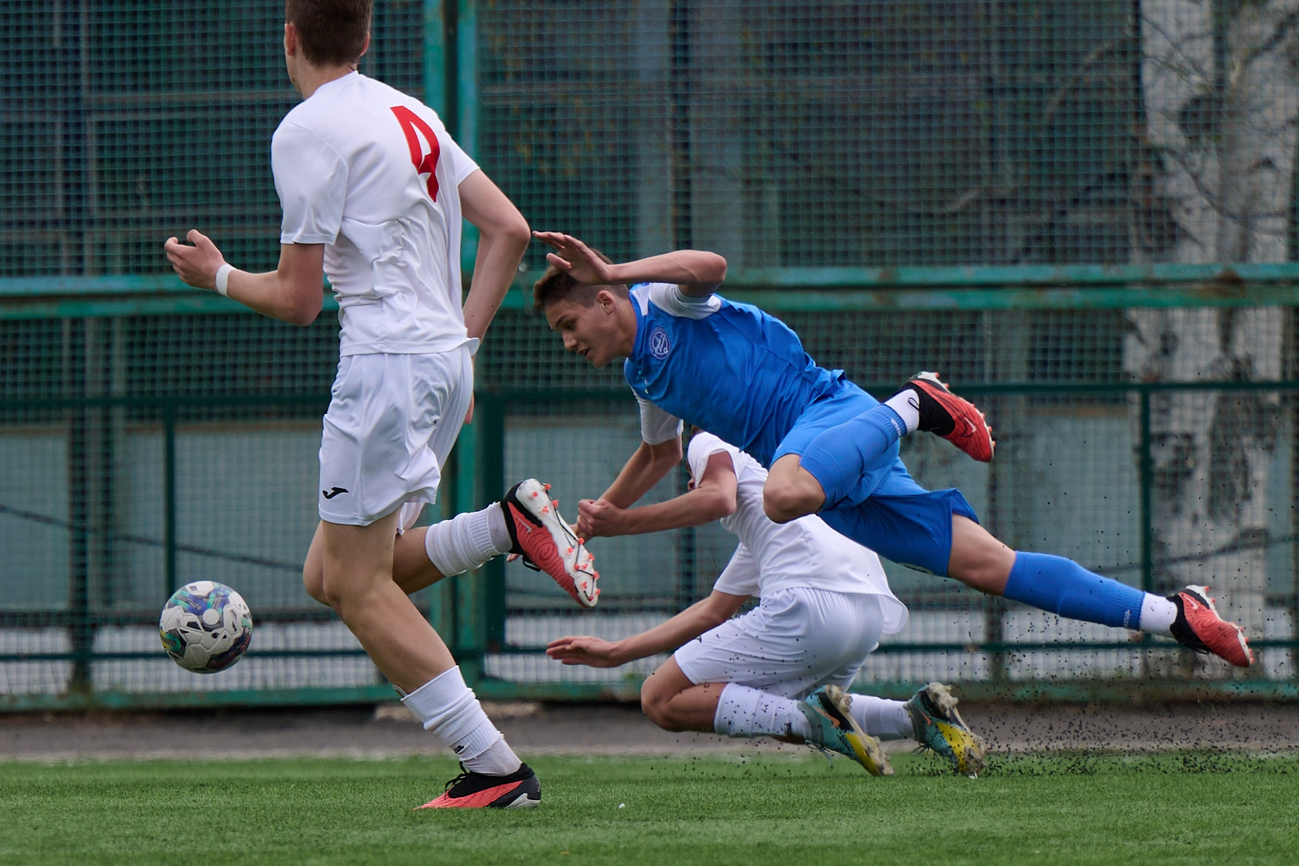1 тур ЮФЛ Приволжье 2024. «Зенит-Ижевск» — «Челябинск-ОСШ». Спортивный репортажный фотограф в Ижевске Сергей Мерзляков