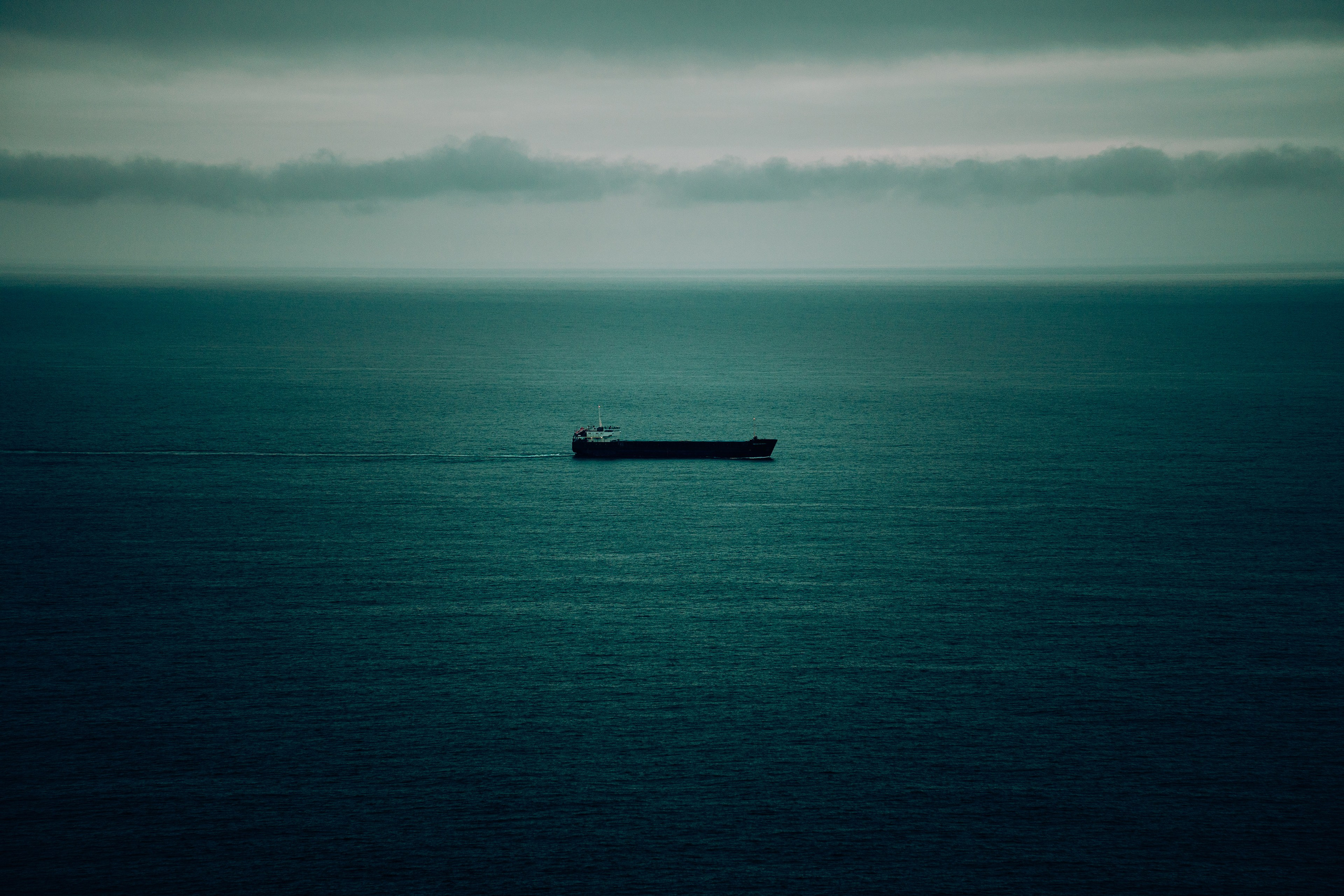 Бухта Тасовая. Иван Зайцев (IZIART) — создание культурного кода через фото и видео