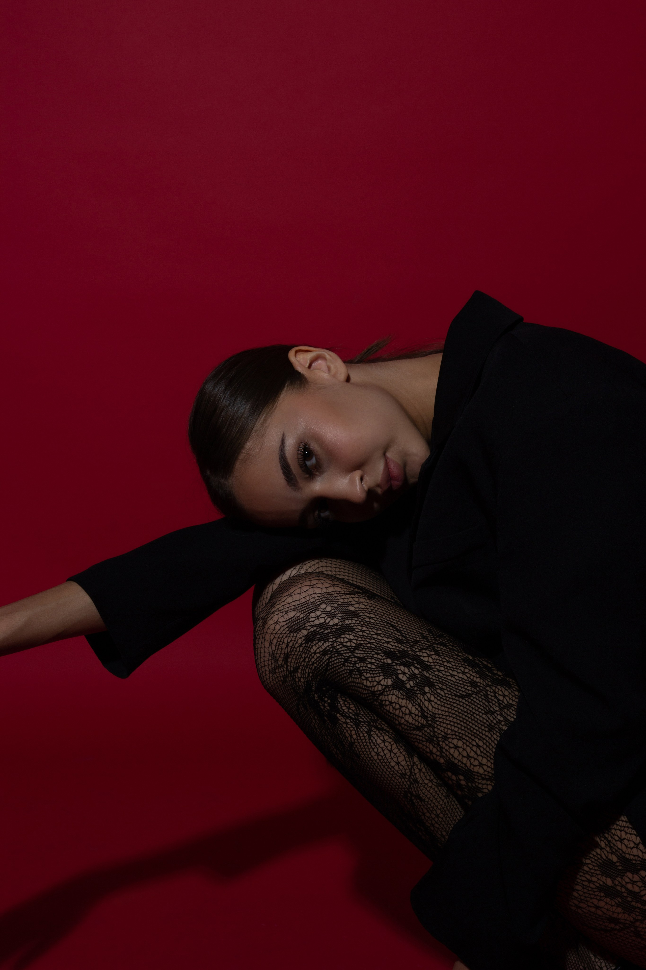 Студийные съемки. Коммерческий фотограф Эльмира в Ташкенте