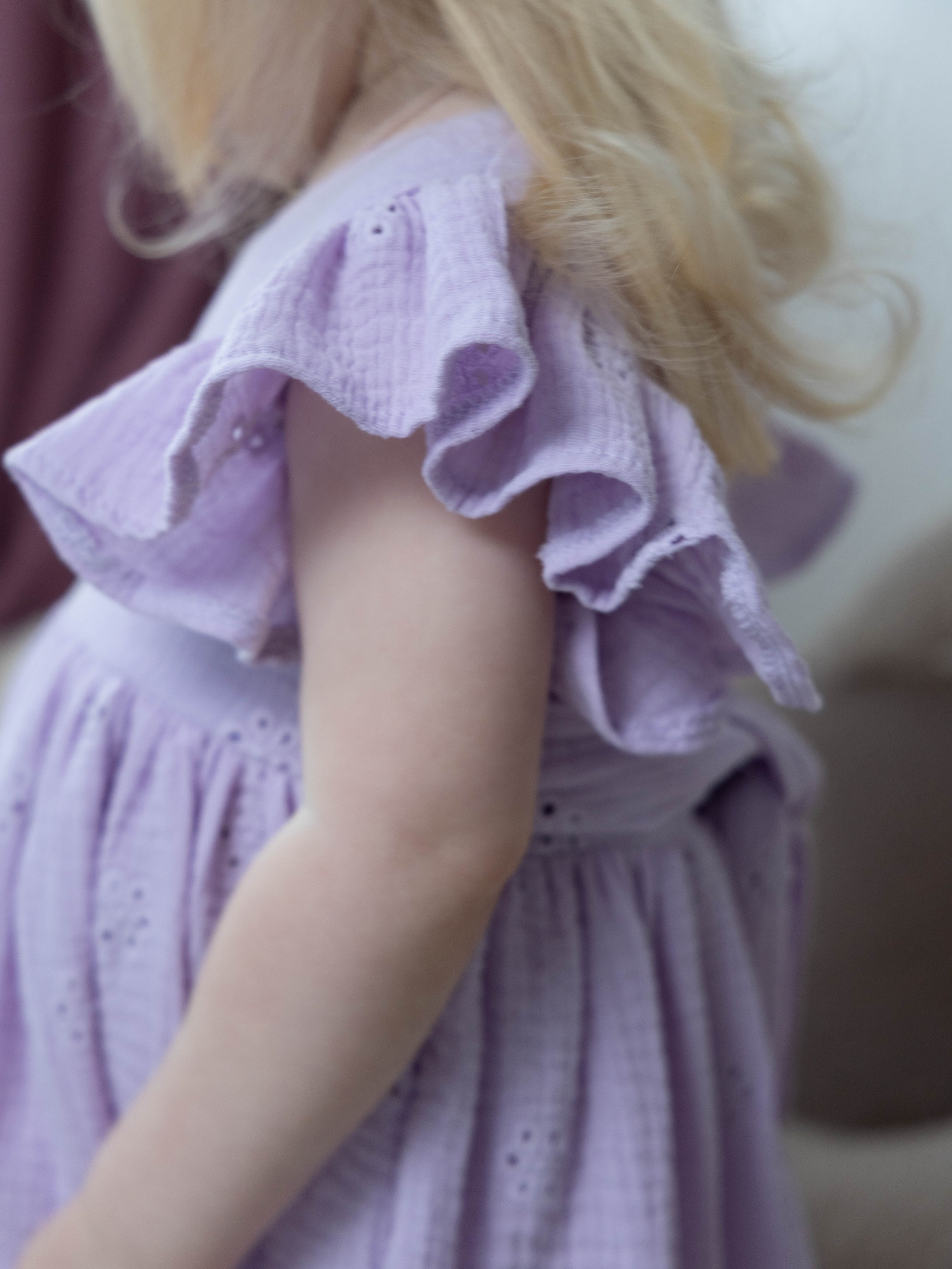 Детские платья. Фотограф для маркетплейсов, фотоуслуги в Жуковском Татьяна Марсуверских