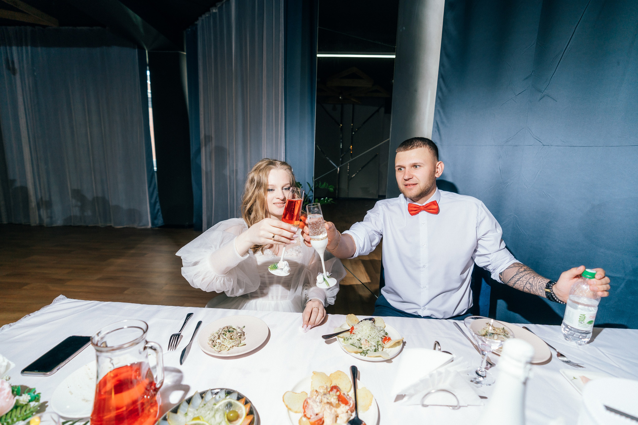 Красный кабриолет. Фотограф Ангарск Иркутск Ксения Король