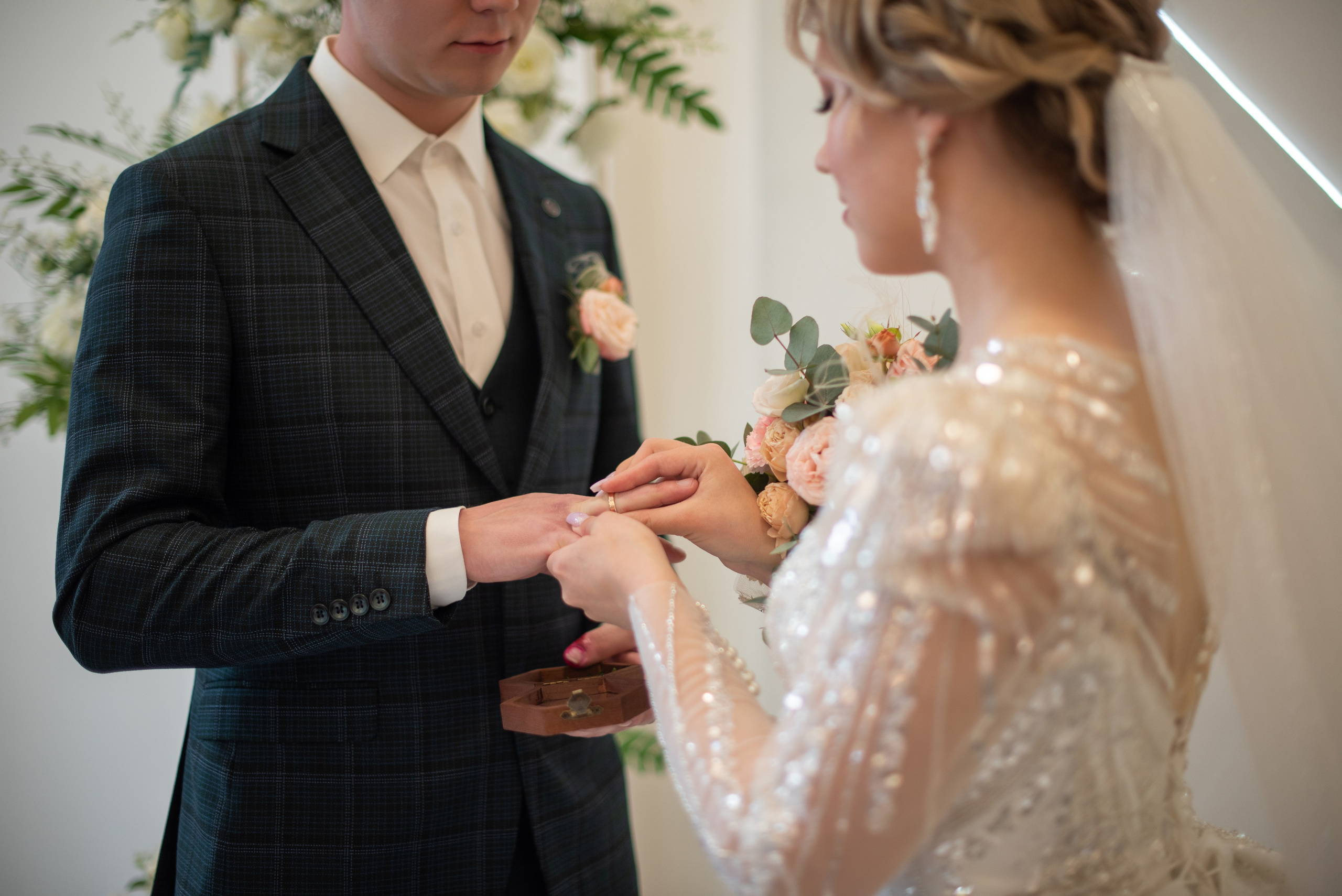 Свадьба в Еловом – романтическая фотосессия среди природы. Свадебный фотограф в Миассе Татьяна Ружникова