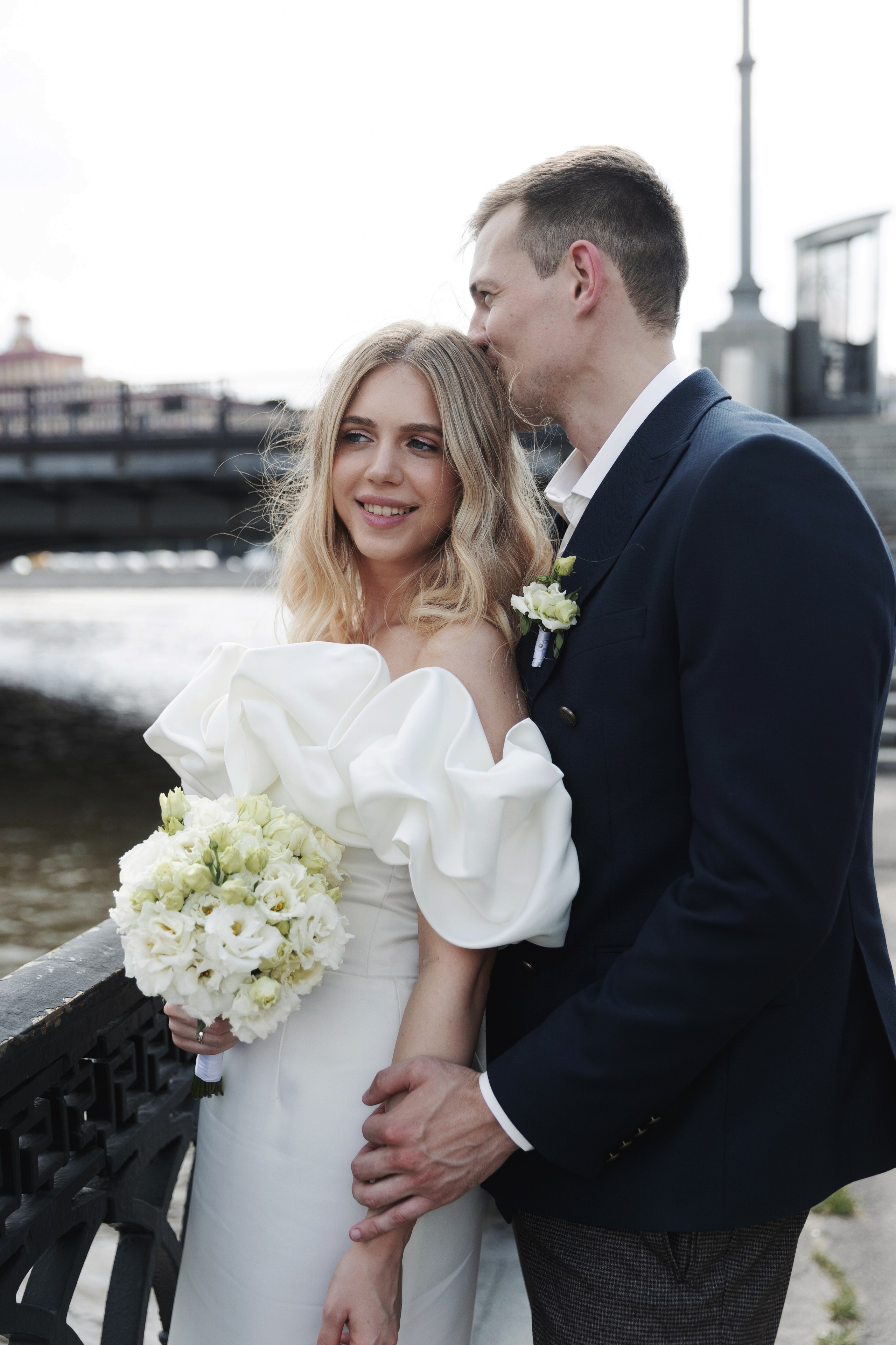 Свадебная фотосессия на Котельнической набережной и в парке Царицыно, Роспись в Шипиловском ЗАГСе. Свадебный фотограф Москва Анастасия Храмова