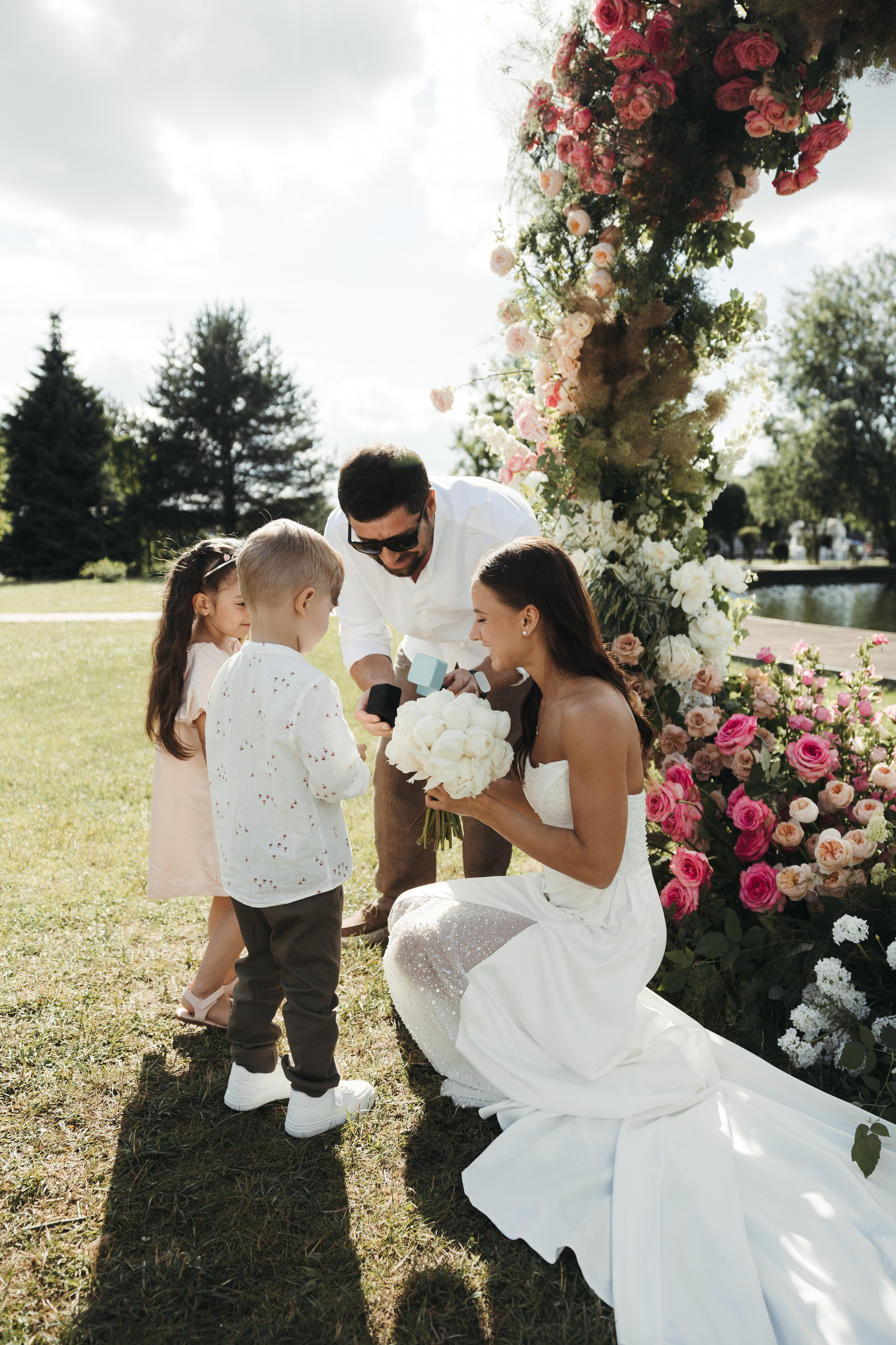 Свадебная съемка в Яхт-клубе SkyRiver, свадебная съемка в Яхт-клубе Скай Ривер. Свадебный фотограф Москва Анастасия Храмова