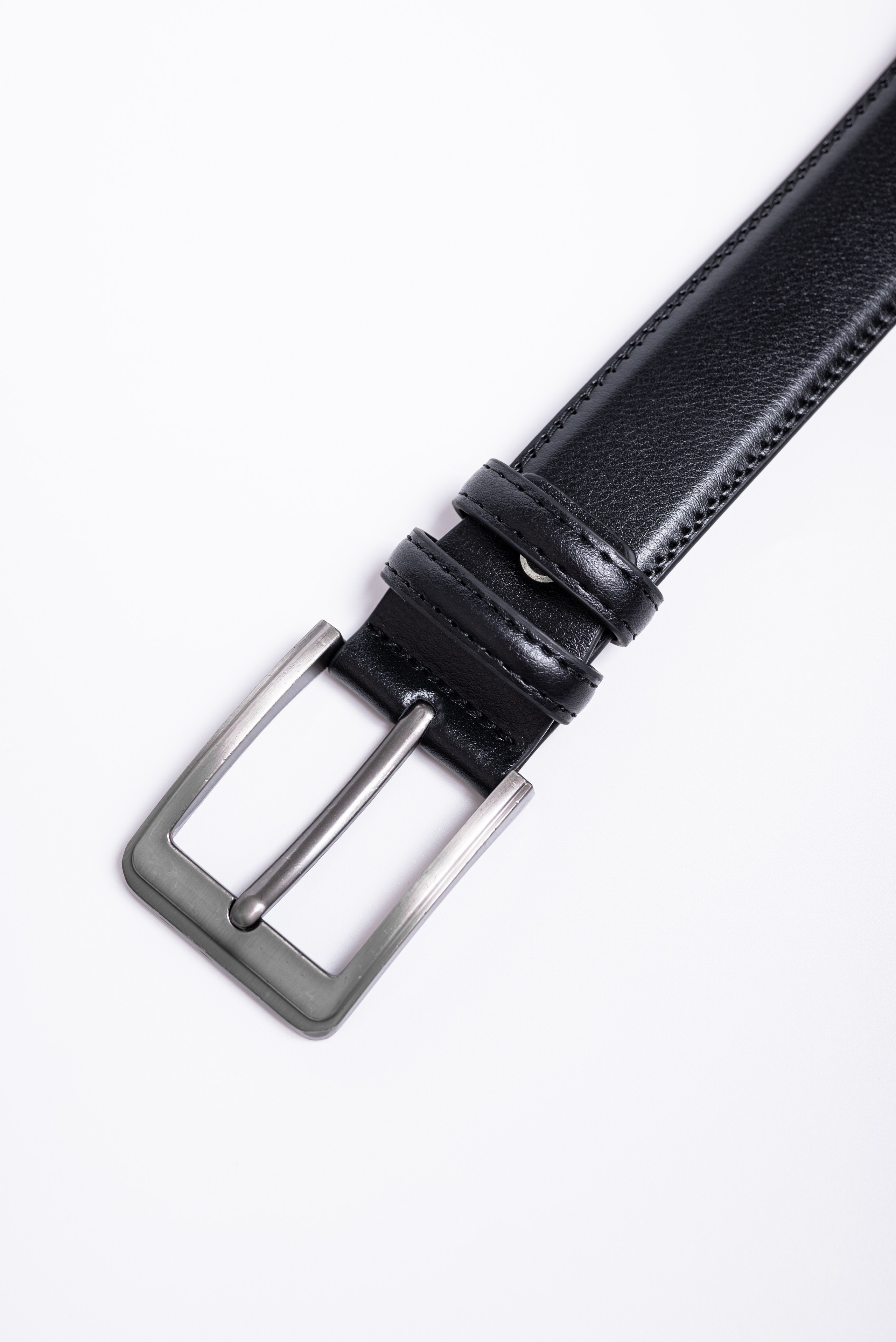 Ремень. Предметный фотограф, фото для маркетплейсов Пятигорск, КМВ