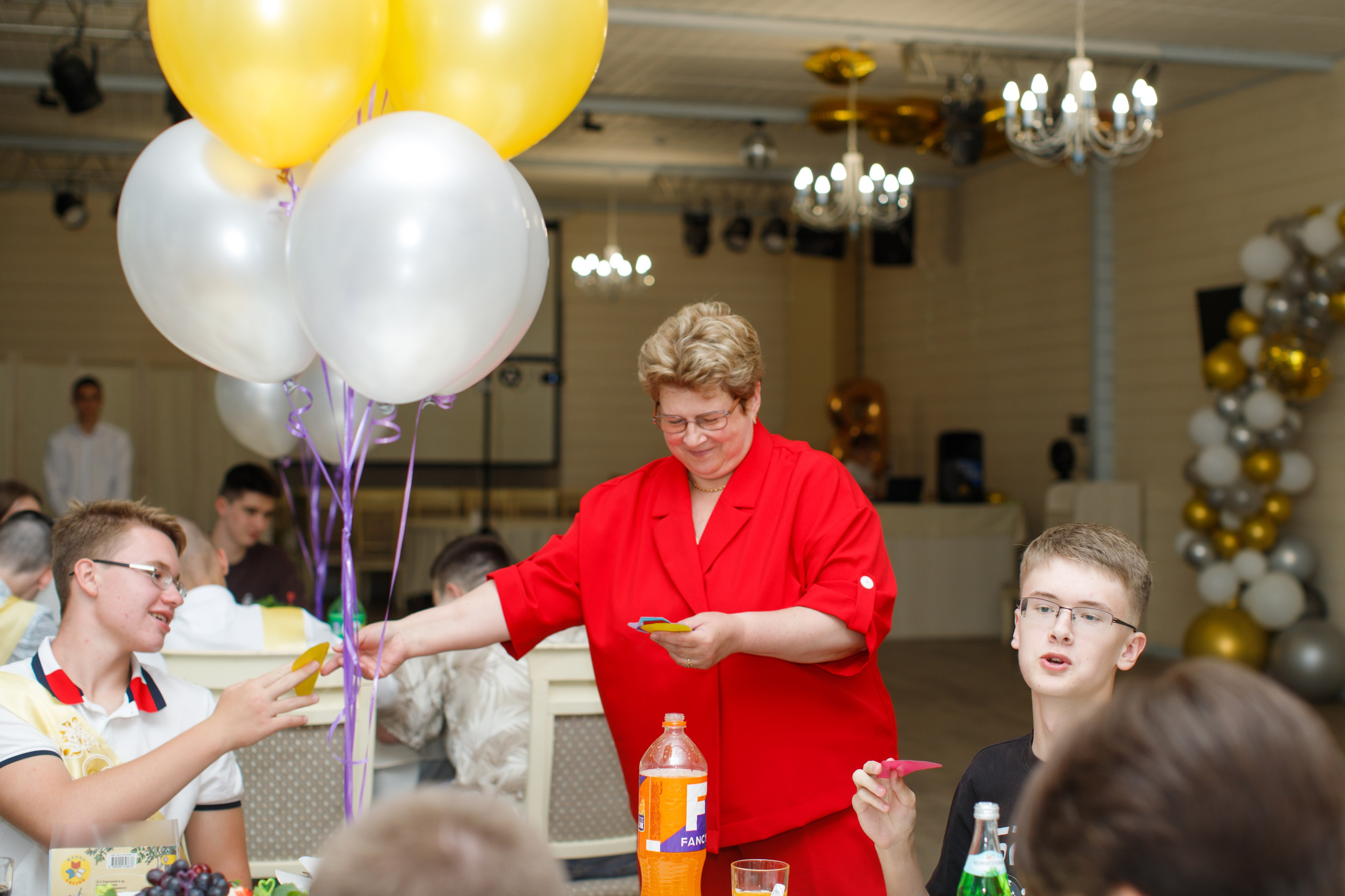 9 класс / Школа № 14 / Выпускной / г. Пушкино. Детский и семейный фотограф Мария Киселёва. Москва