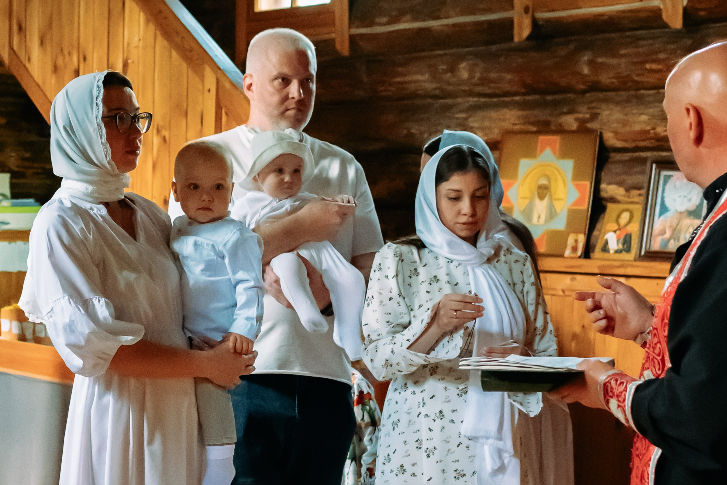 Фотосессия крещения детей. Фотограф в Кирове Инна Софронова