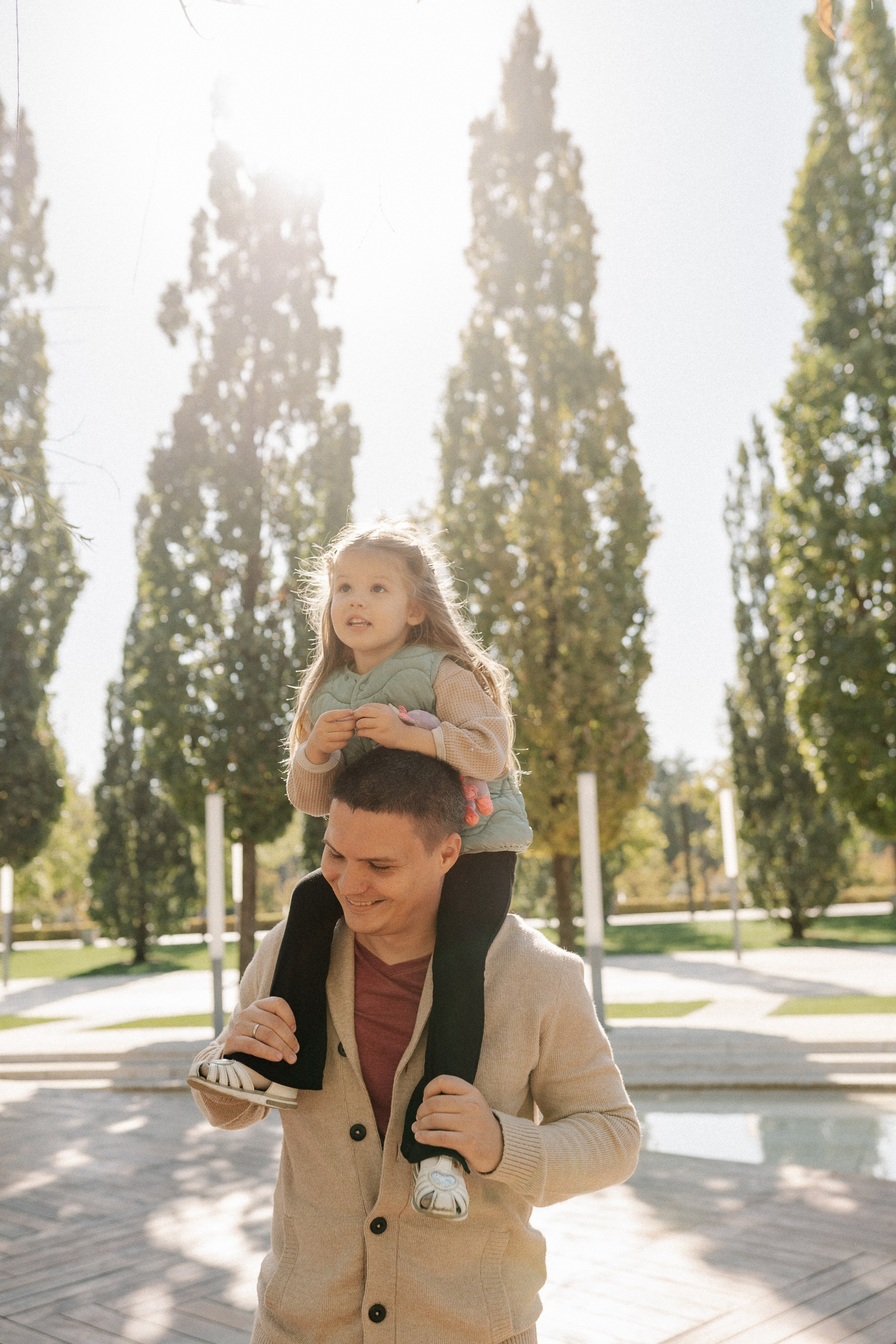 Женёк, Артём и Света в парке. Семейный и детский фотограф в Краснодаре