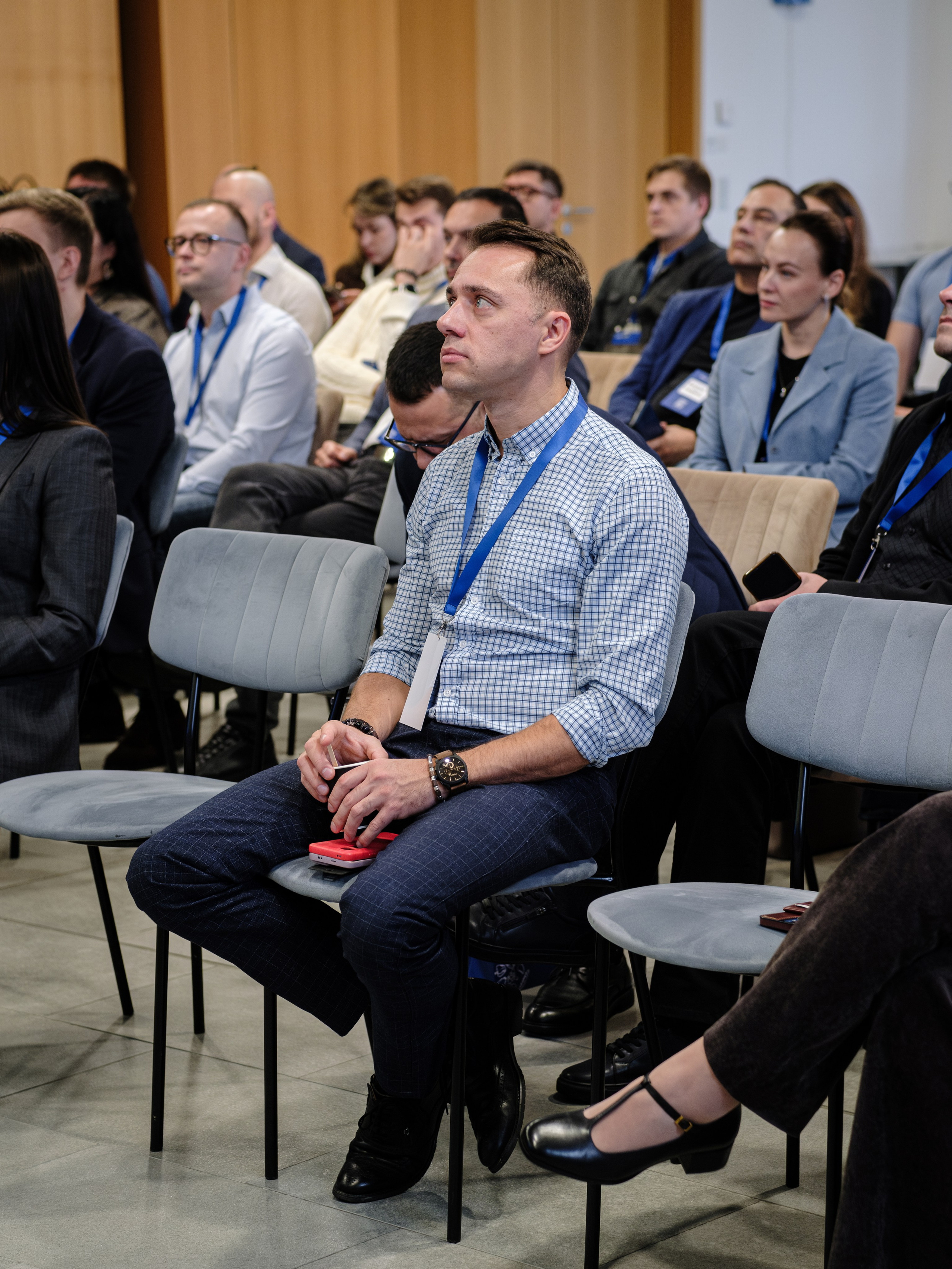 METRO. Репортажный и портретный фотограф в Москве Илья Спиридонов