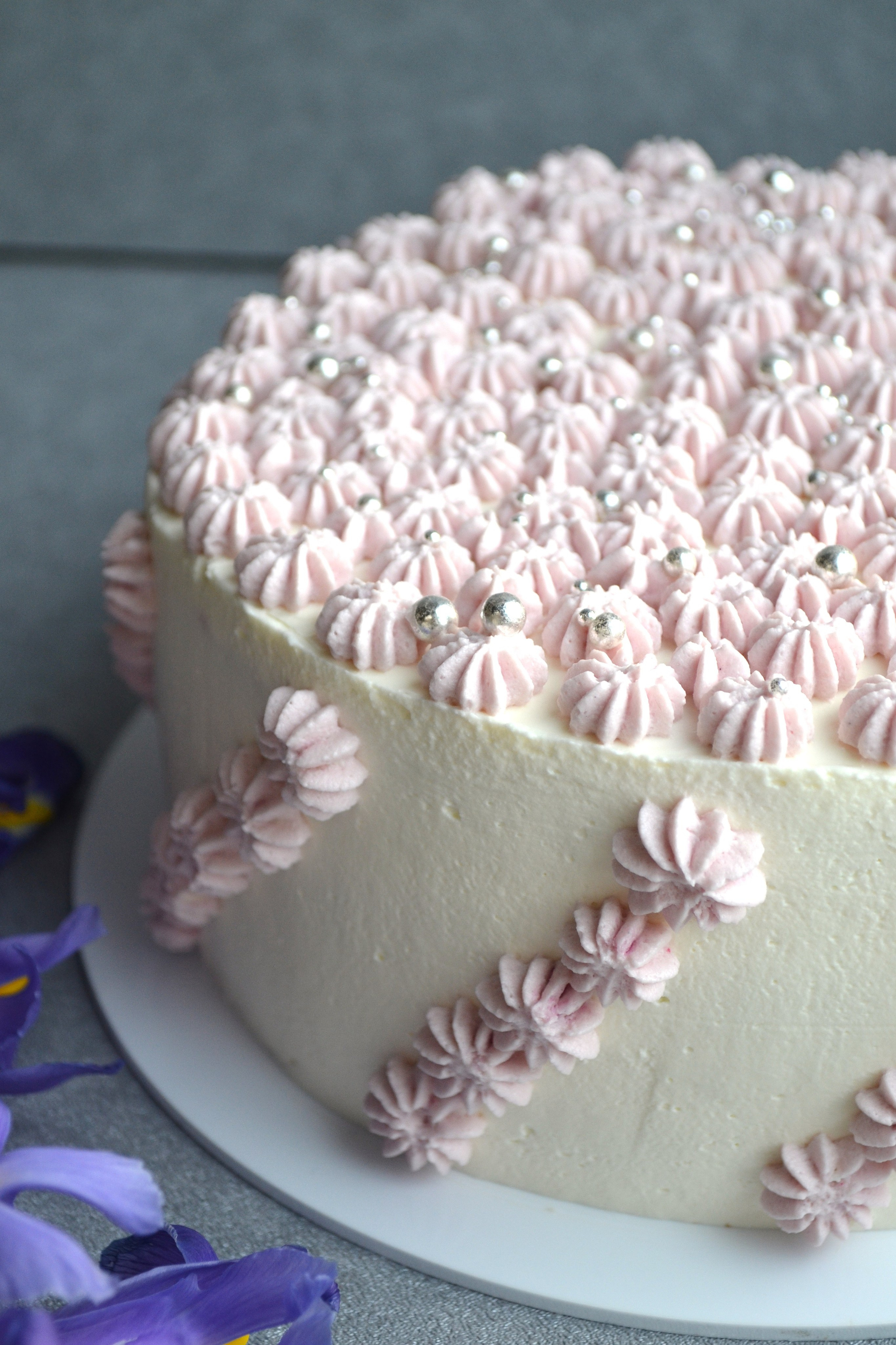 Торты на праздники. Кондитерская. Торты и десерты на заказ в Москве и области, город Химки