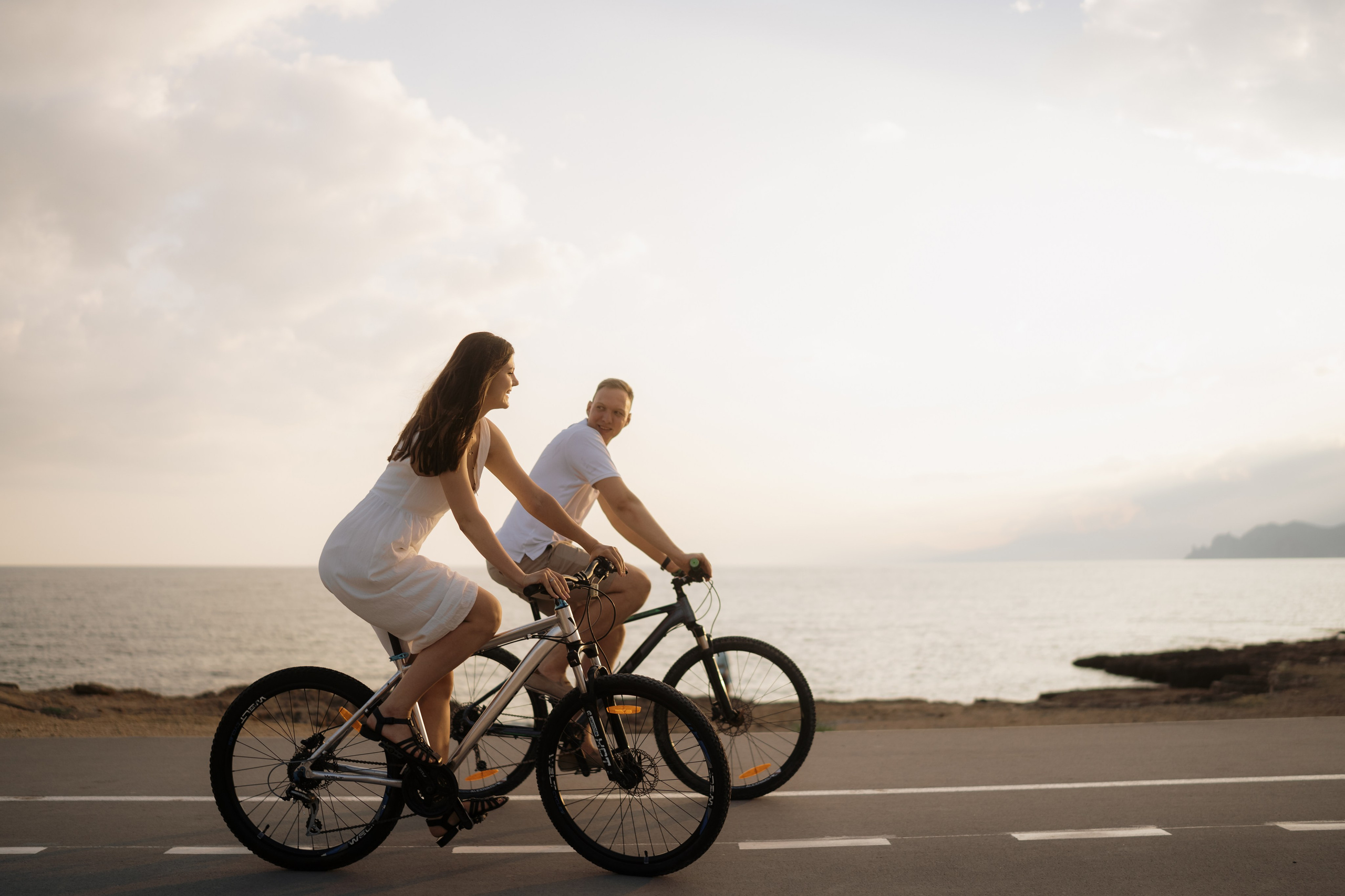 Свидание с ветерком. Свадебный и портретный фотограф Алена Седининна в Крыму