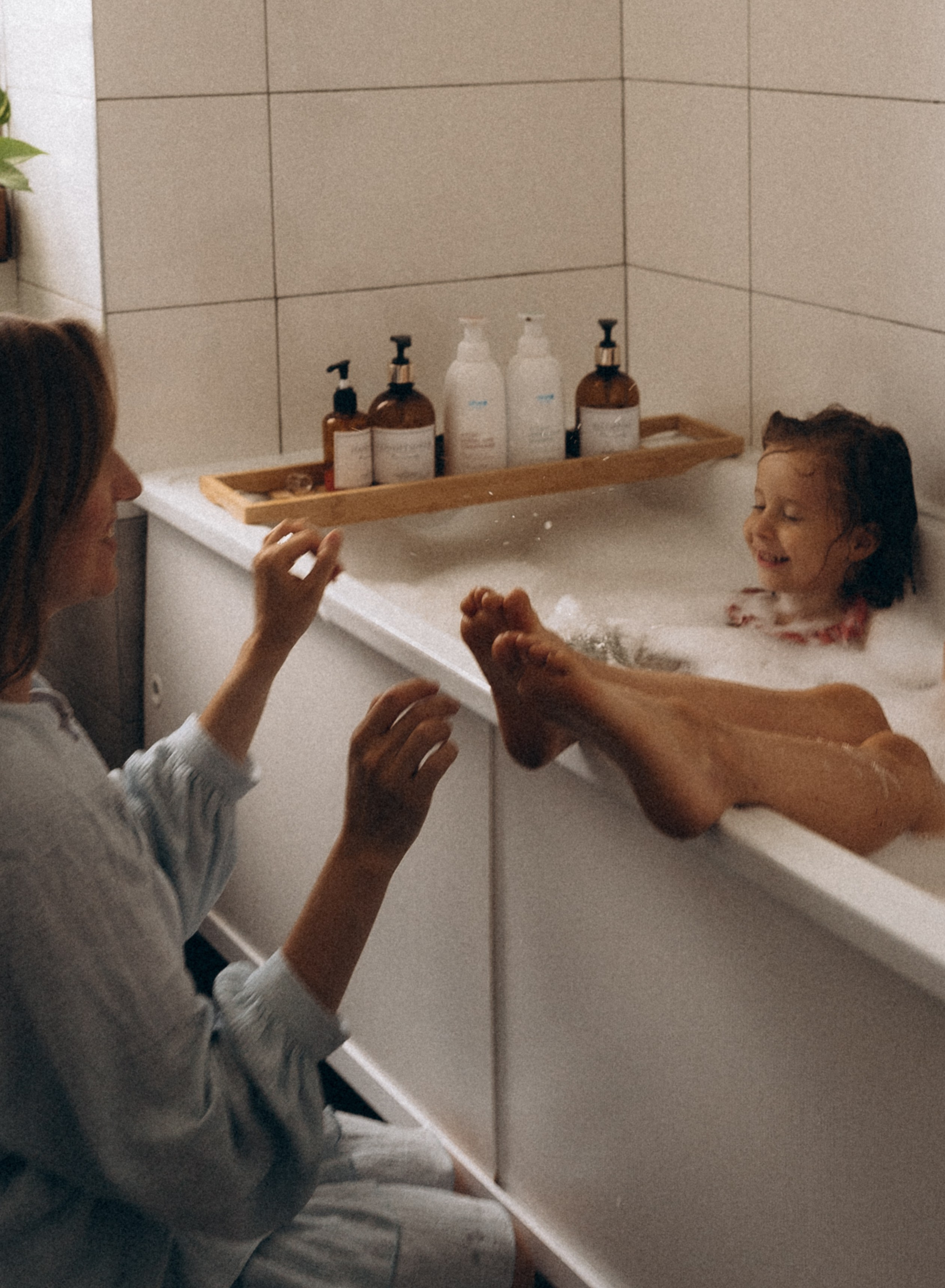 …и мама сделала пенную ванну. Семейный и домашний фотограф в Уфе Ирина Гарасюта