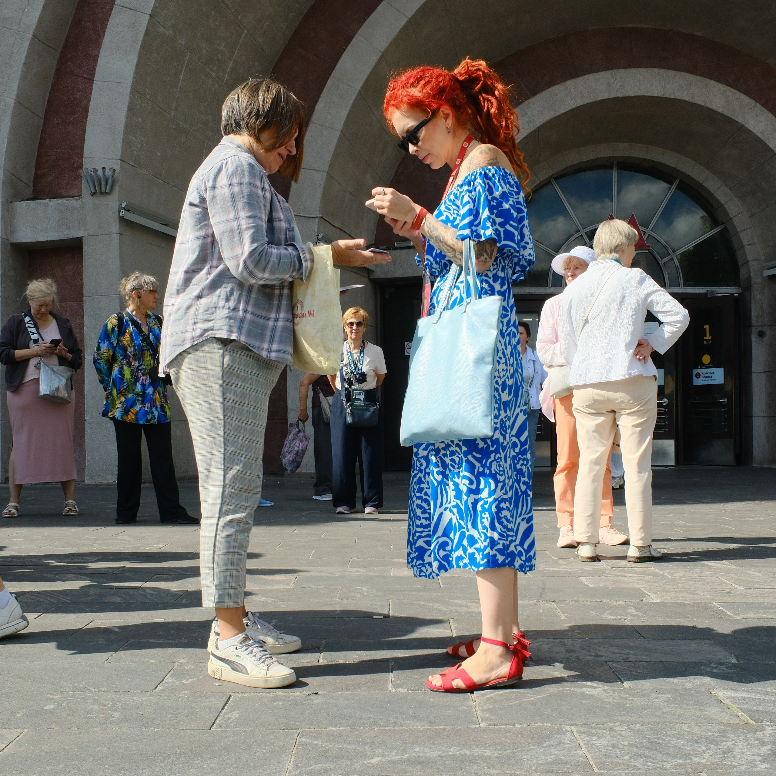 Улица, люди, жизнь…