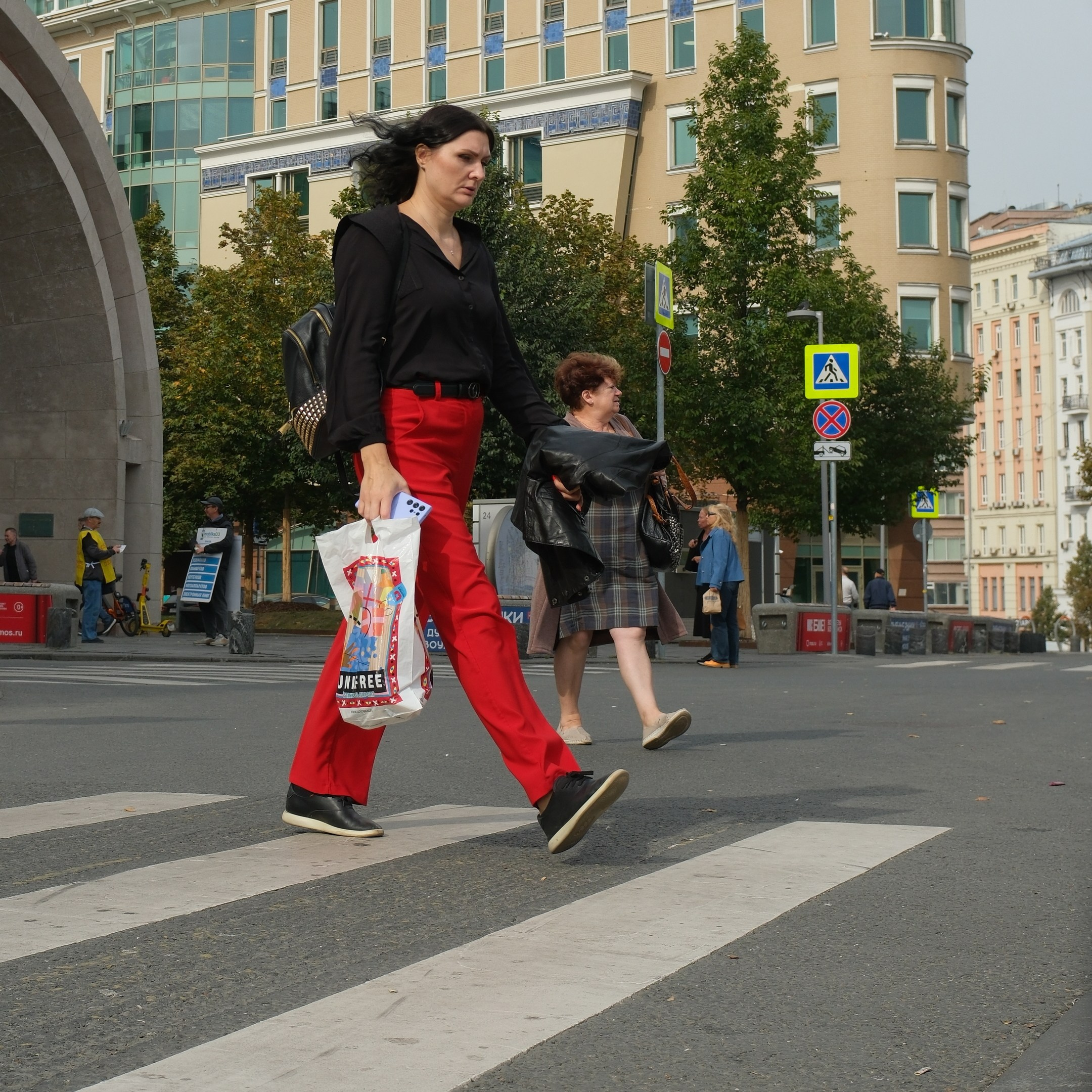 Сентябрь 2025. Улица, люди, жизнь…