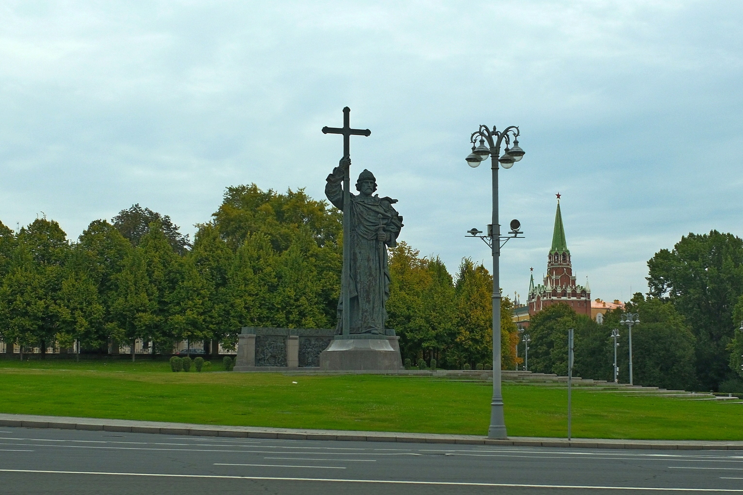 Улица, люди, жизнь…