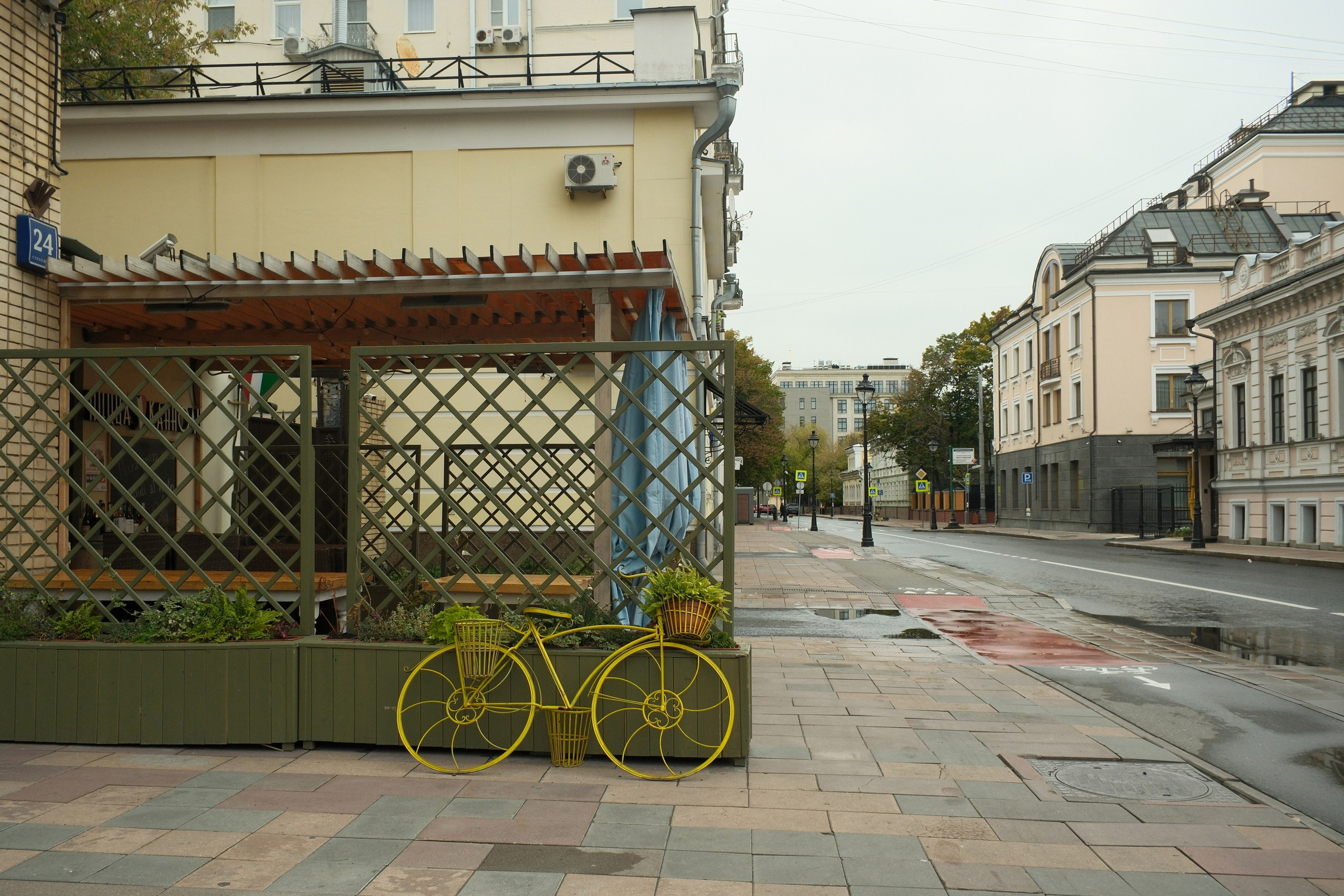 Улица, люди, жизнь…