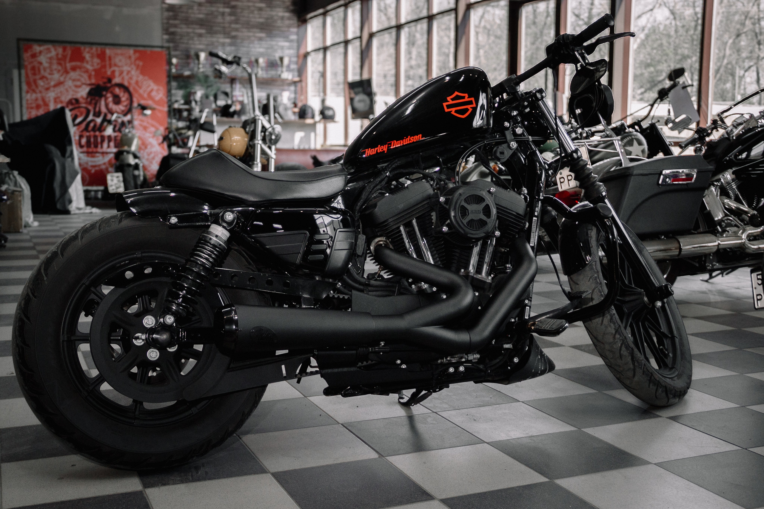 HD Sportster 1200 48i 2/1. ......
