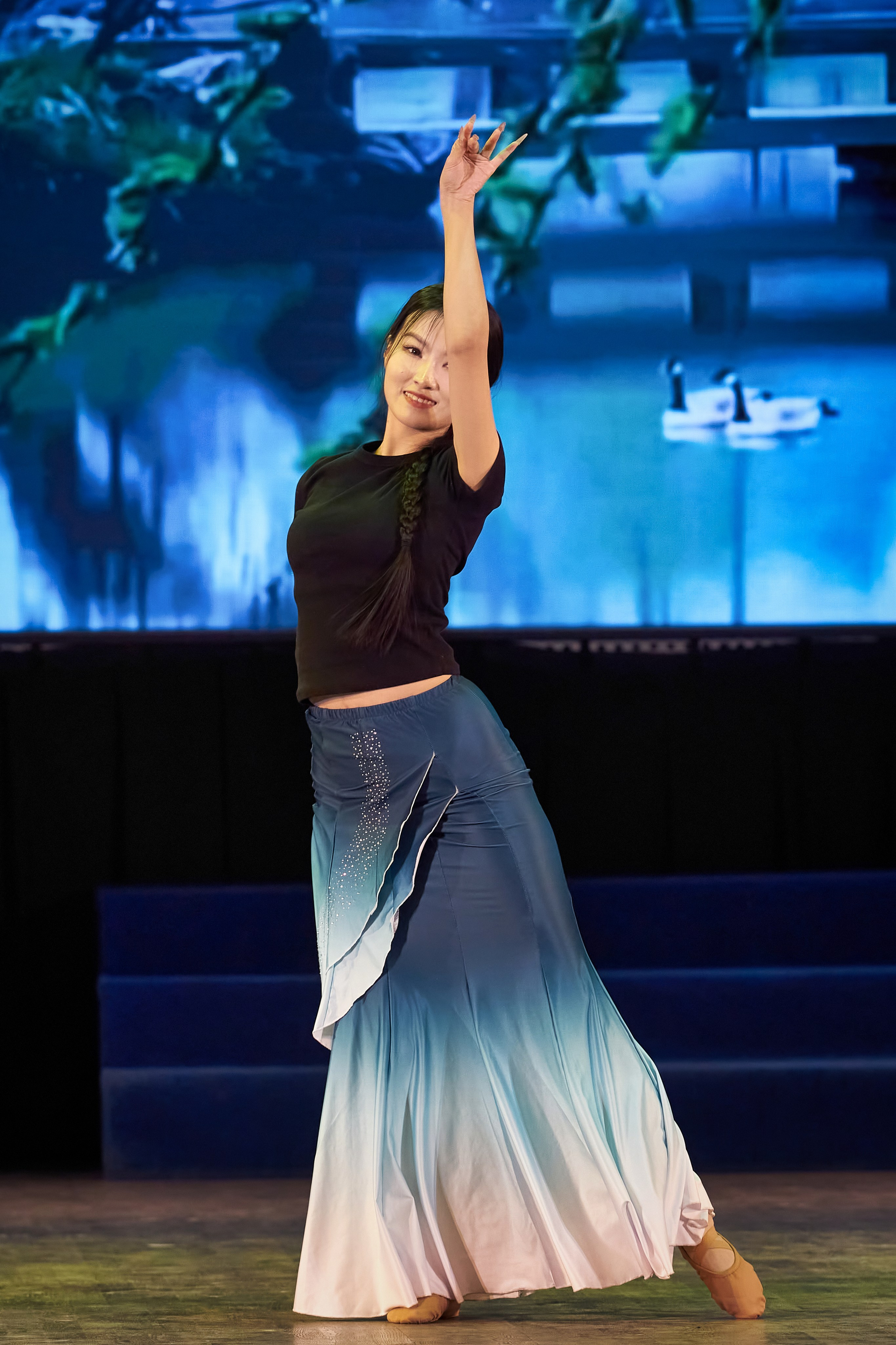 Лю Вэй. Китай. Танец встречи с весной