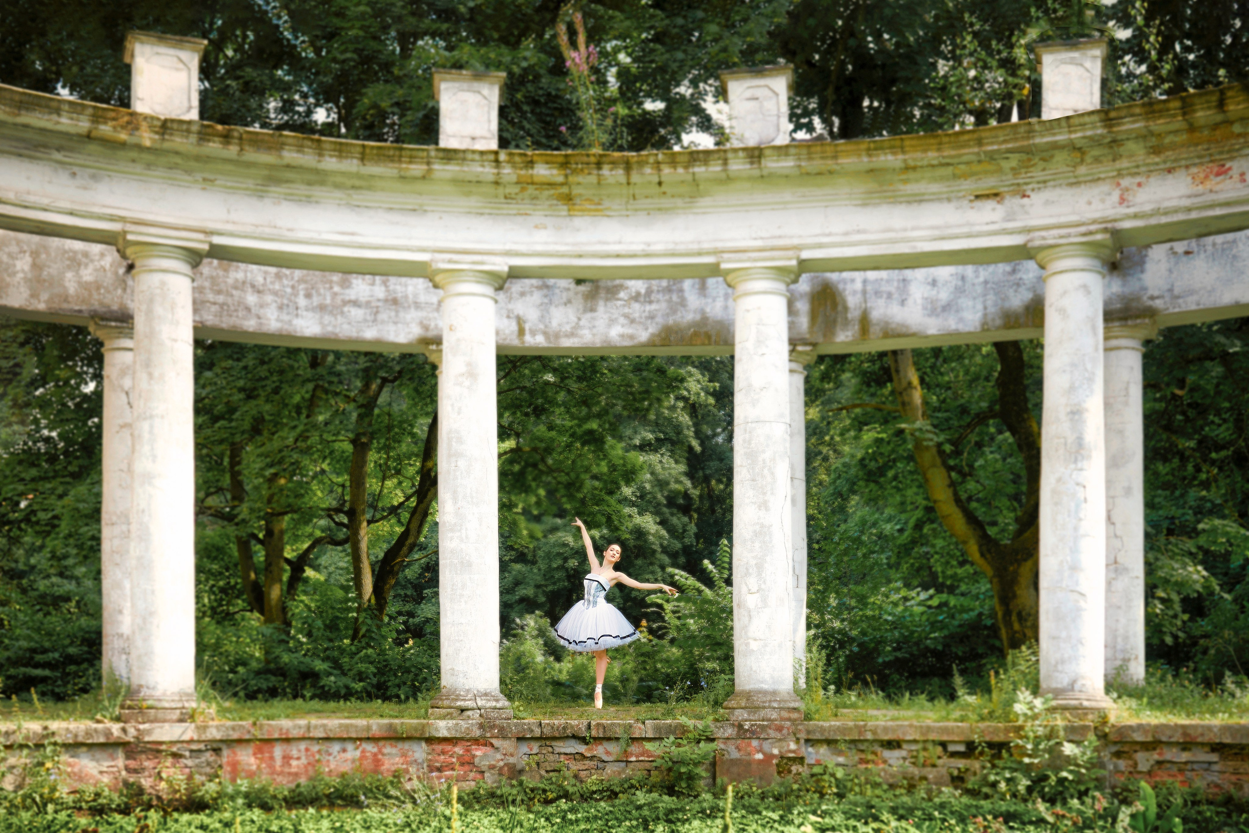 Балерина. Усадьба Пехра-Яковлевское.