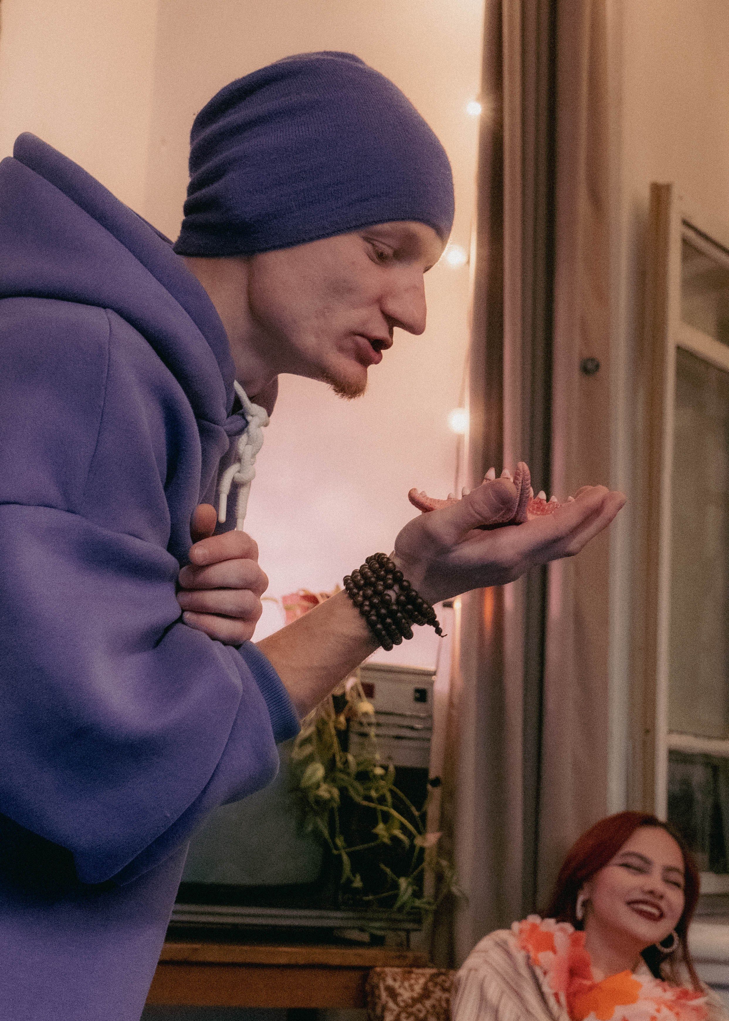 Литературный вечер от «Гротеска». Кир Анисин. Режиссер & фотограф