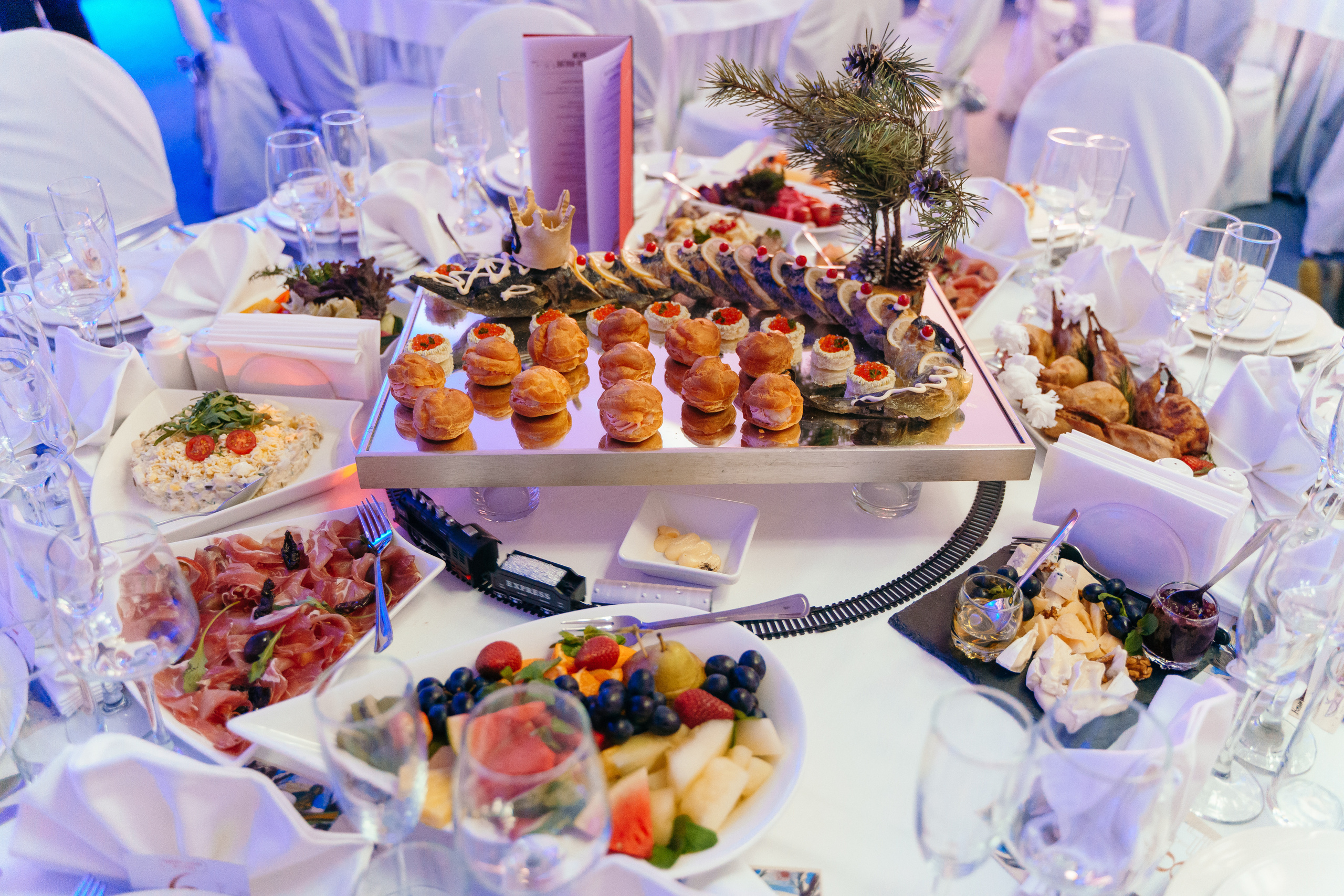 Фотосъемка корпоративов. Свадебный фотограф в Санкт-Петербурге Никита Селиверстов